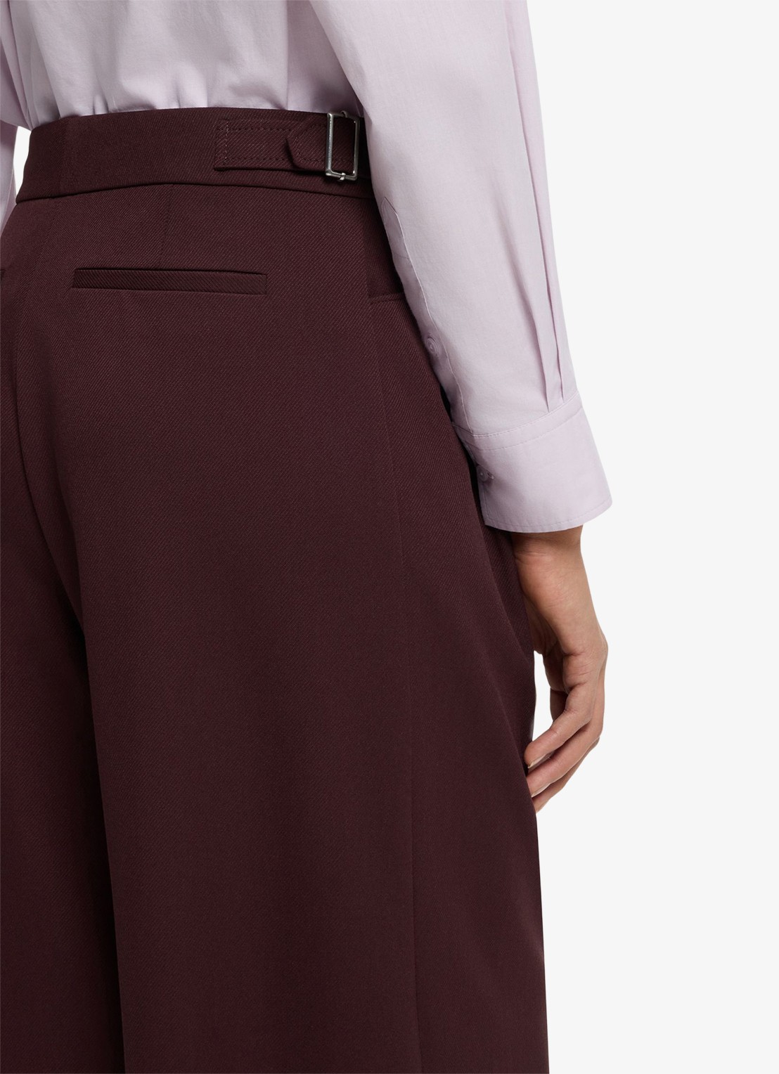 BOSS Wide fit pantalon met plooien - detail 2 bordeauxrood