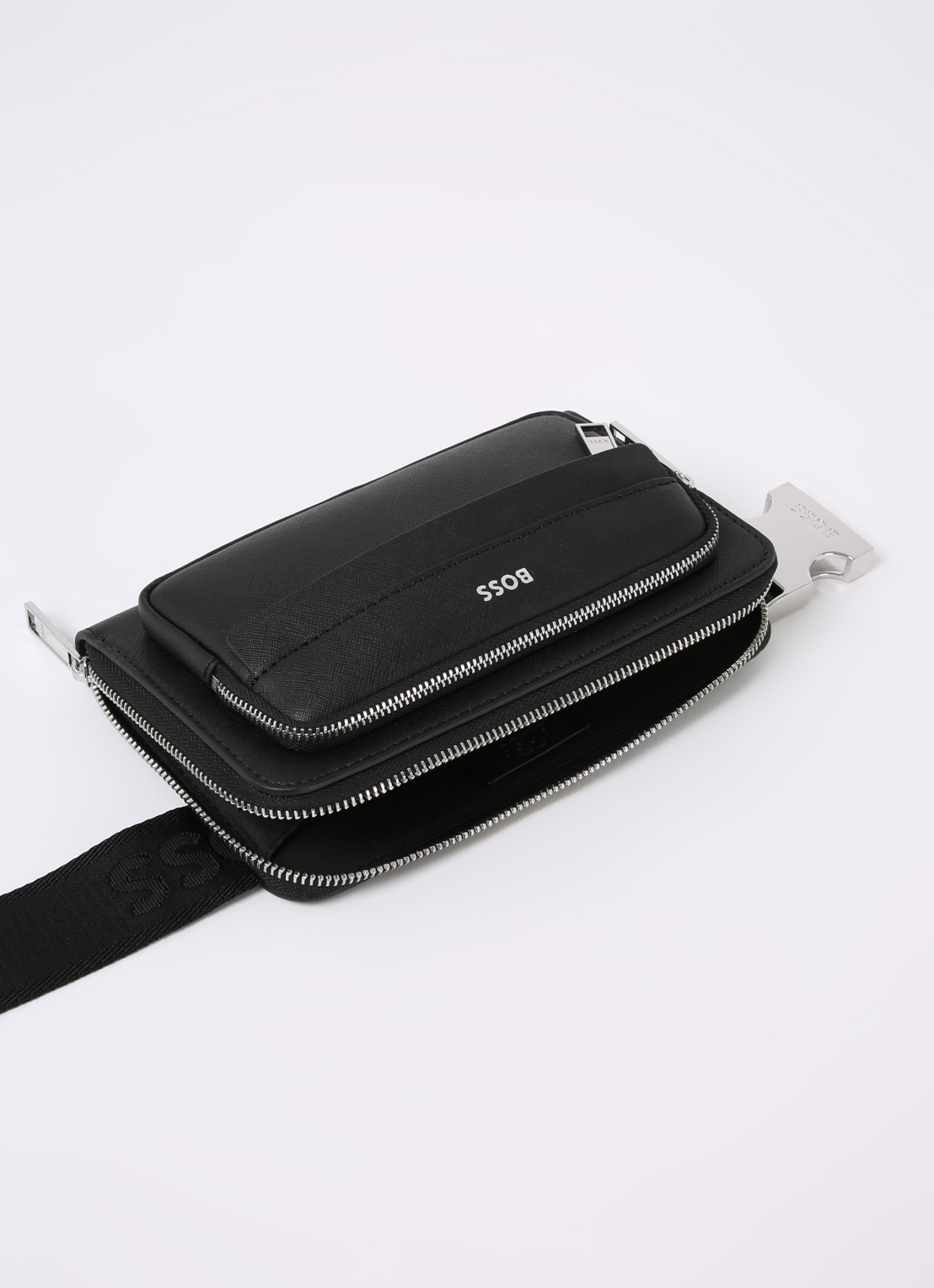 BOSS Zair crossbodytas van leer met logo - detail 3 zwart