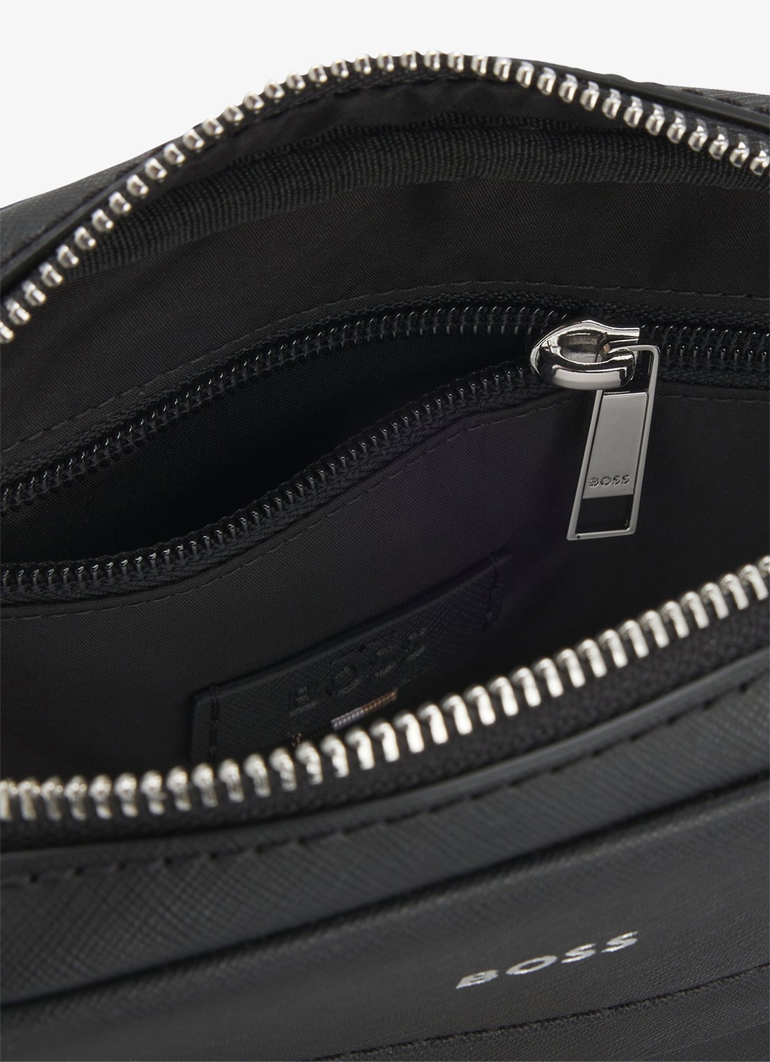 BOSS Zair crossbodytas van leer - detail 4 zwart