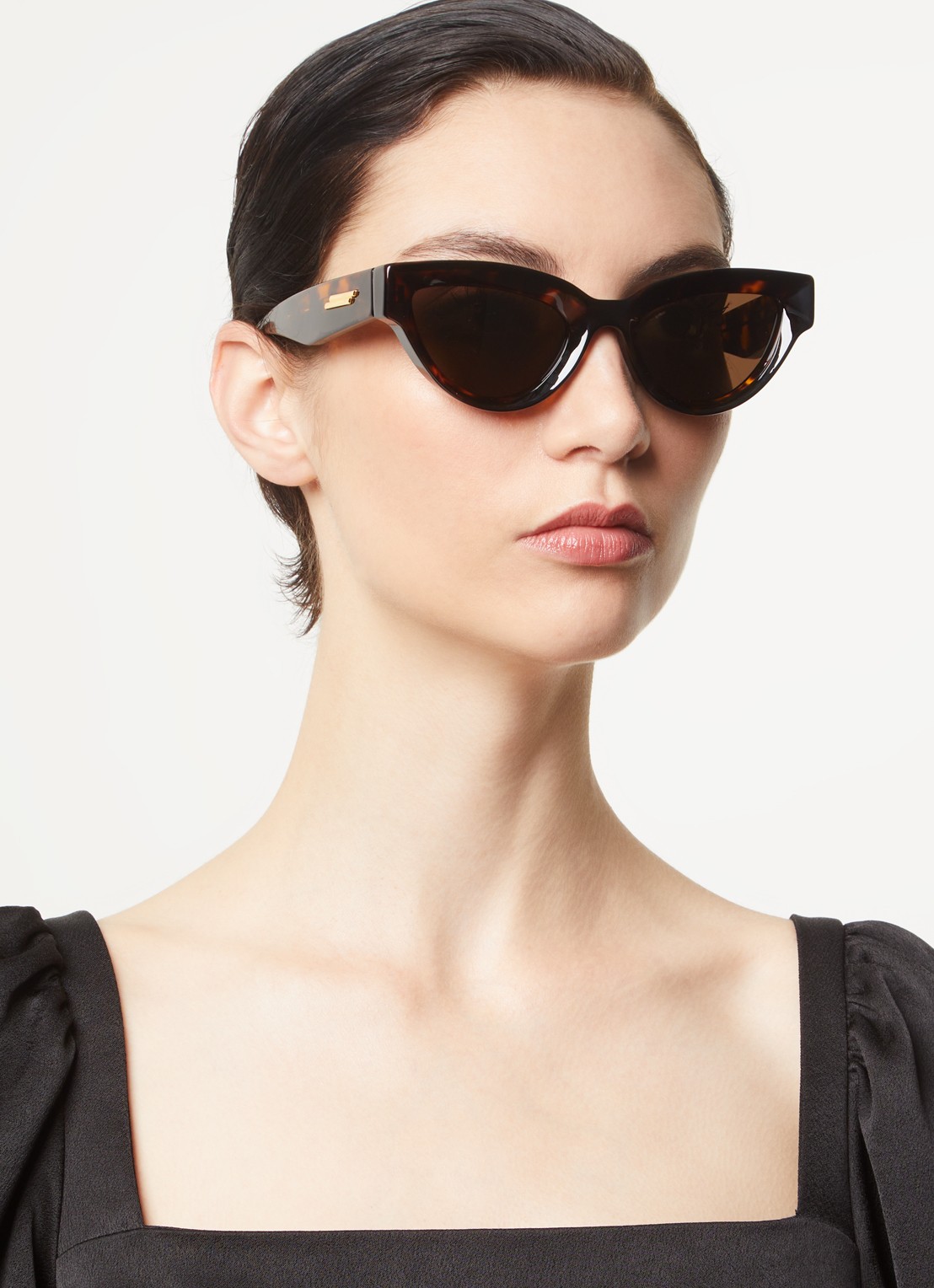 Bottega Veneta Cat Eye zonnebril BV1249S - voorkant 2 donkerbruin