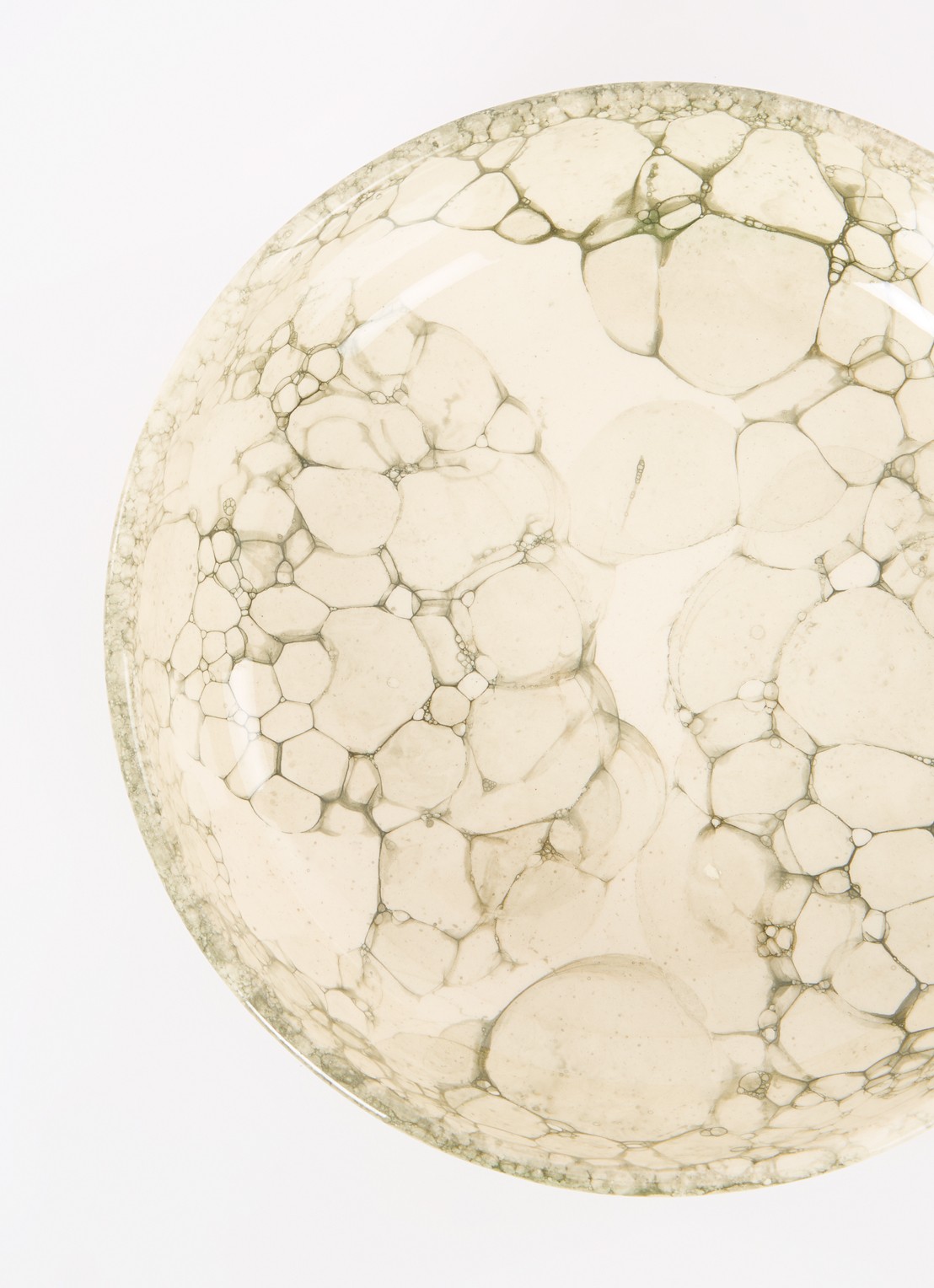 Bowls and Dishes Espuma serveerschaal 23 cm - detail 3 bronsgroen