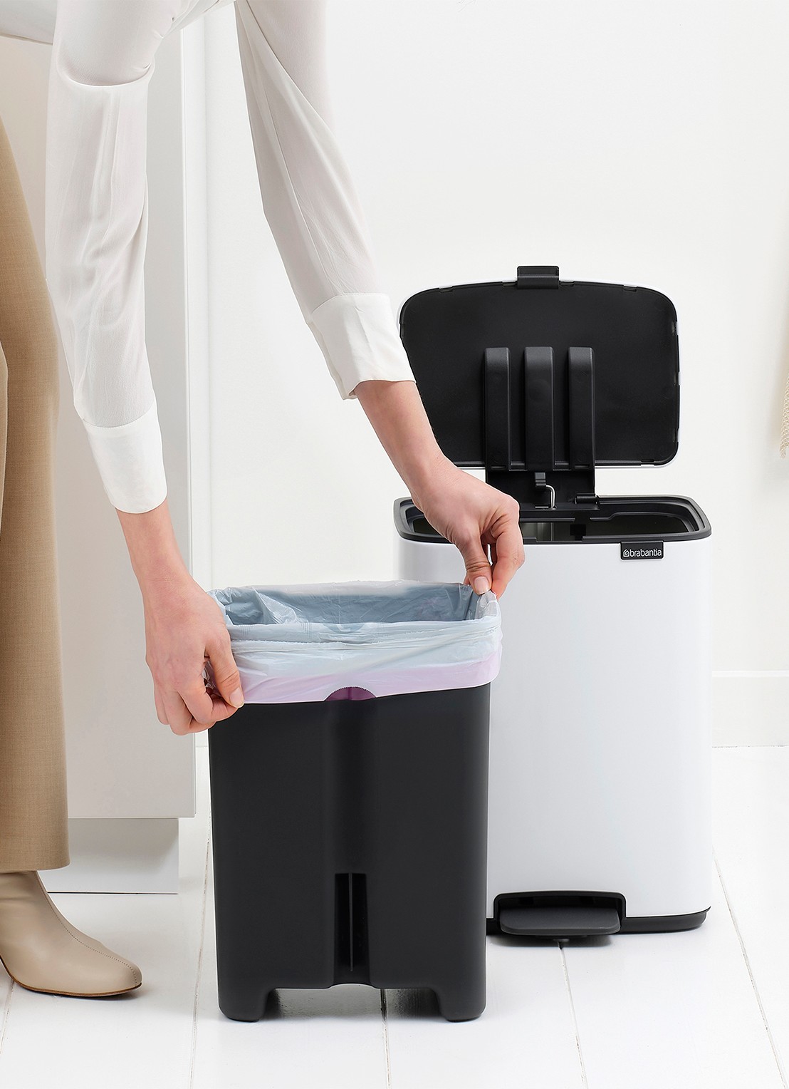 Brabantia Bo pedaalemmer 12 liter - detail 7 wit