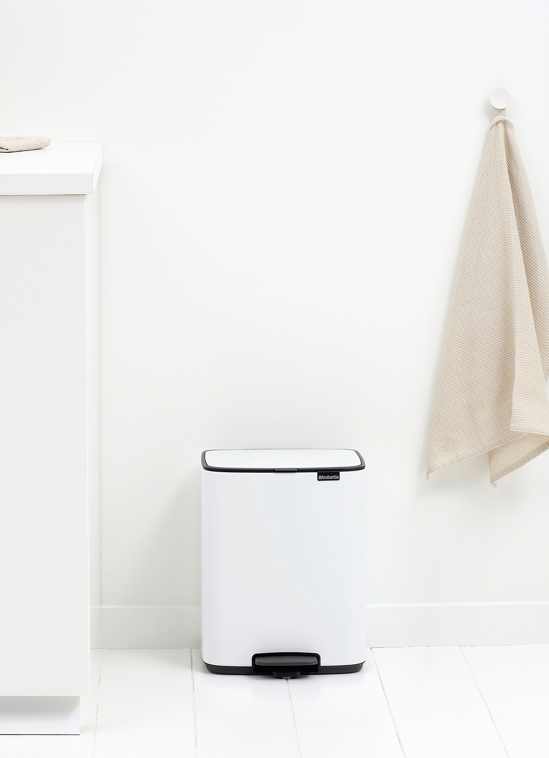 Brabantia Bo pedaalemmer 12 liter - detail 8 wit
