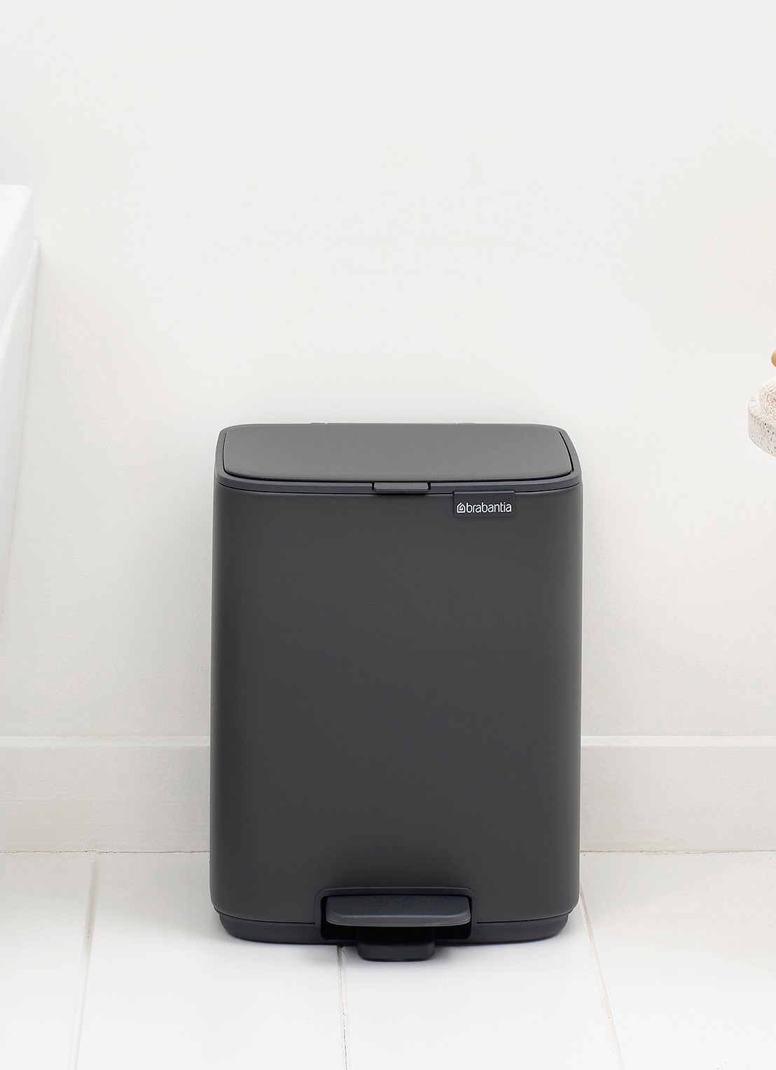 Brabantia Bo  pedaalemmer 2 x 30 liter - detail 4 grijs