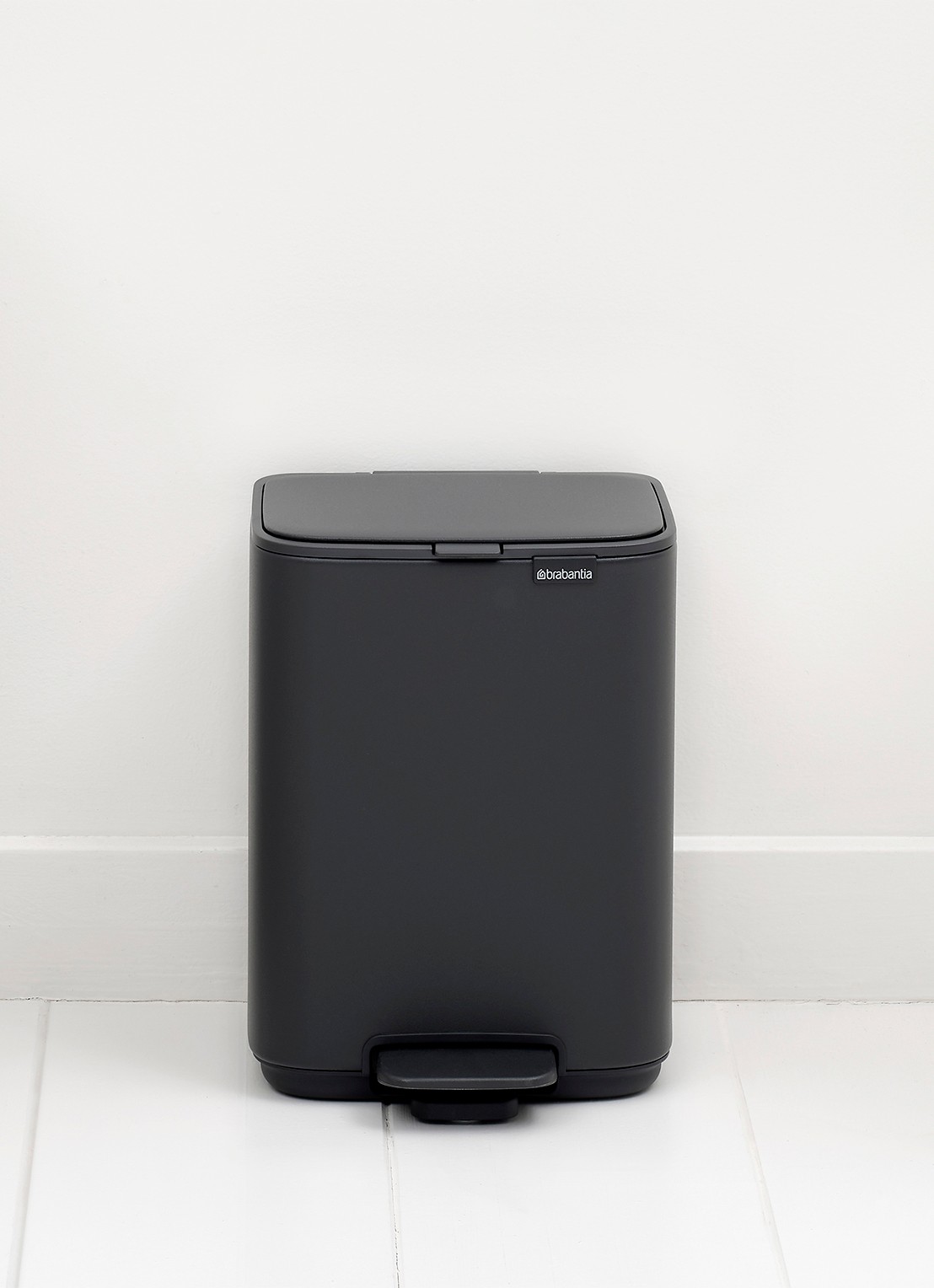 Brabantia Bo pedaalemmer 4 liter  - detail 7 zwart