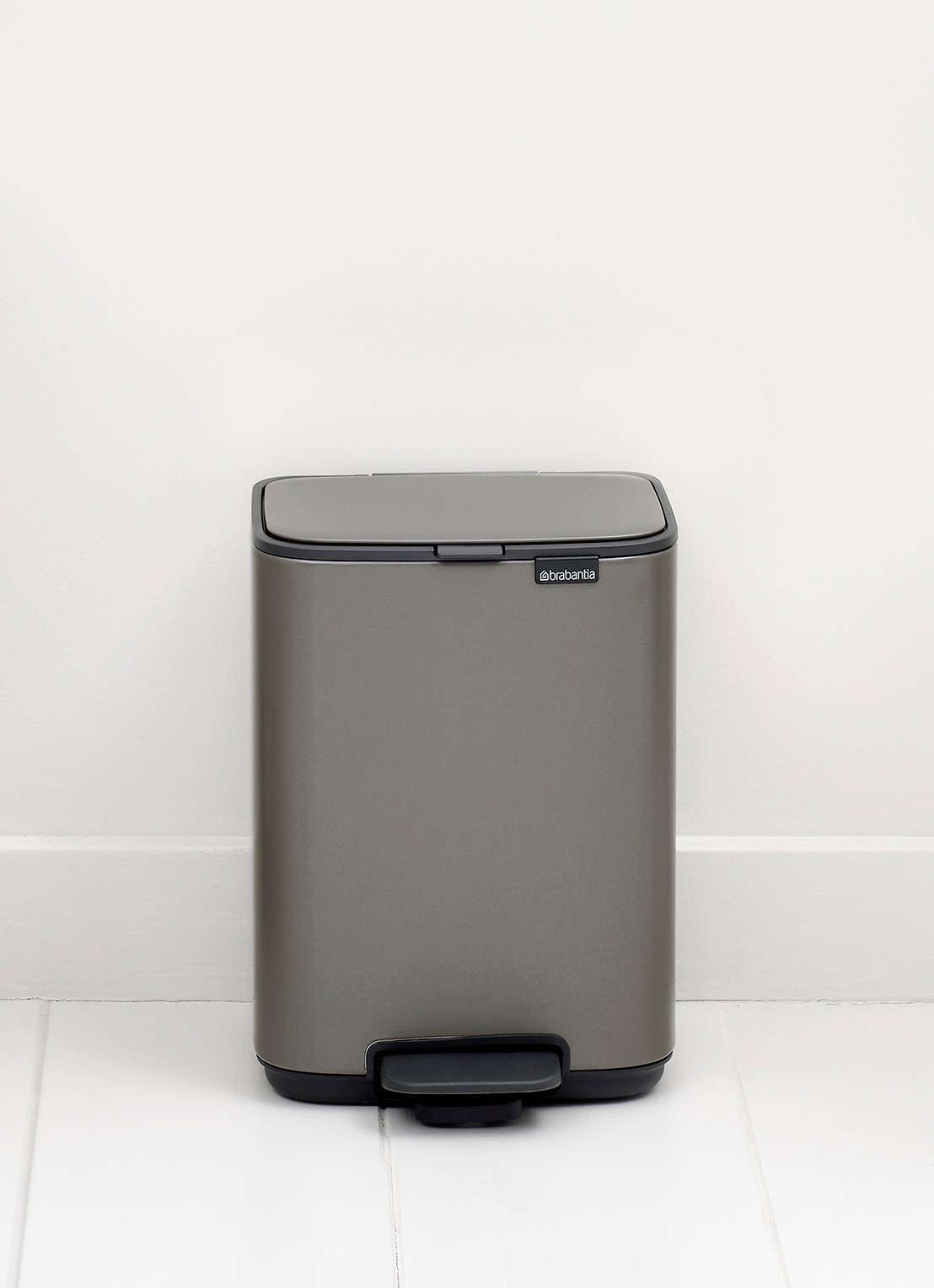 Brabantia Bo pedaalemmer 4 liter  - detail 6 grijs