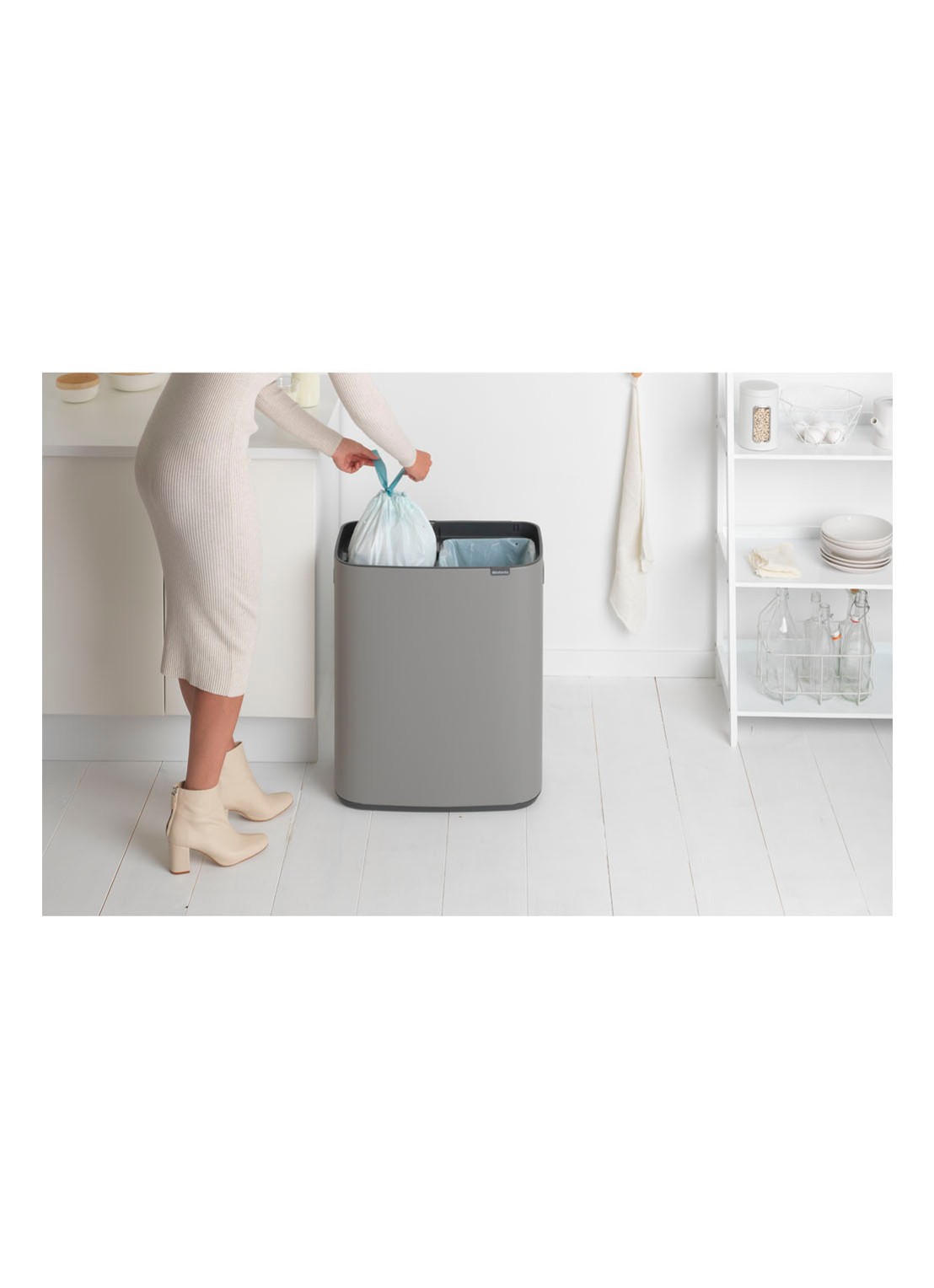 Brabantia Bo Touch Bin  duo prullenbak met deksel  2 x 30 liter - detail 4 grijs