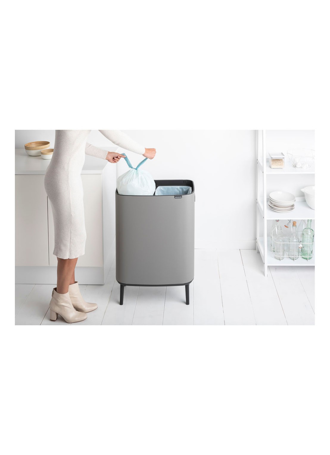 Brabantia Bo Touch Bin Hi  duo prullenbak met deksel op pootjes 2 x 30 liter - detail 6 grijs