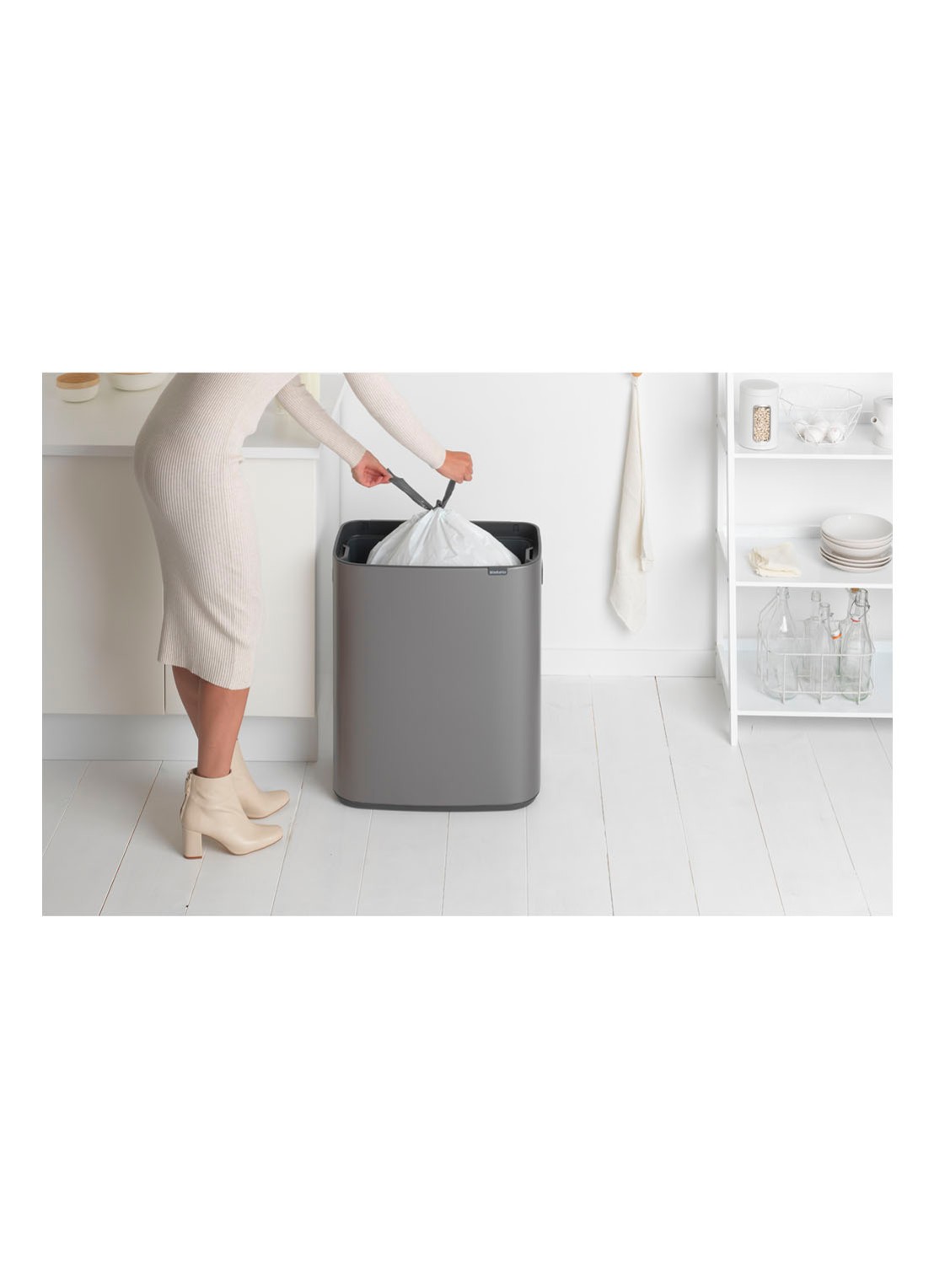 Brabantia Bo Touch Bin prullenbak met deksel 60 liter - detail 6 donkergrijs
