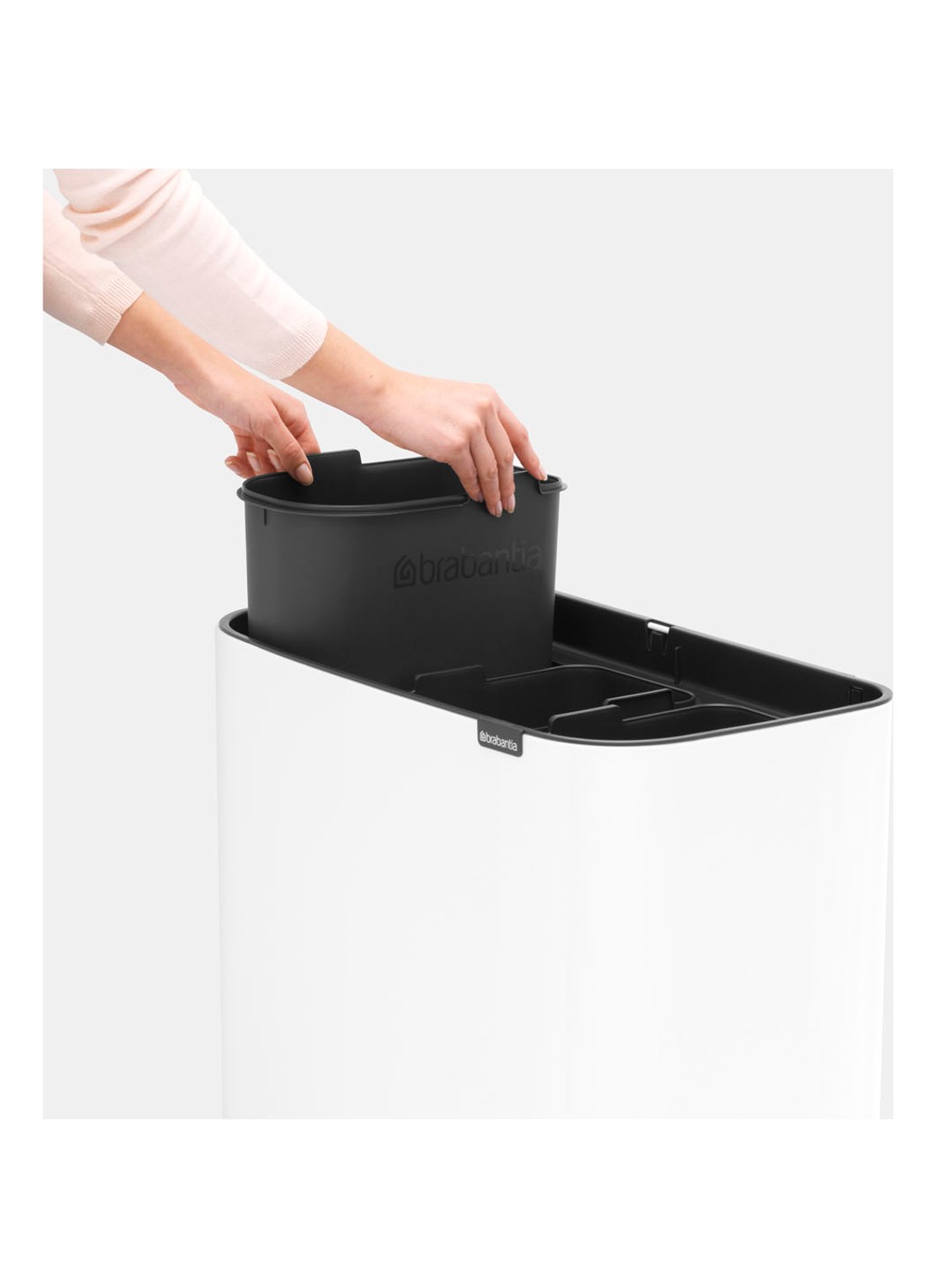 Brabantia Bo Touch Bin  prullenbak met deksel op pootjes 3 x 11 liter - detail 4 wit