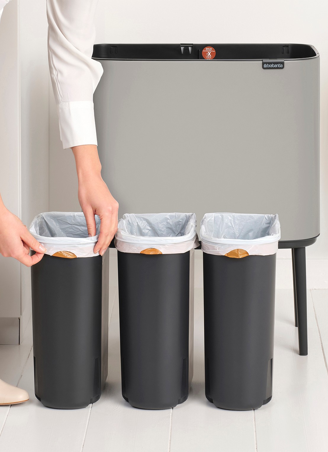 Brabantia Bo Touch prullenbak 3 x 11 liter - detail 8 middengrijs