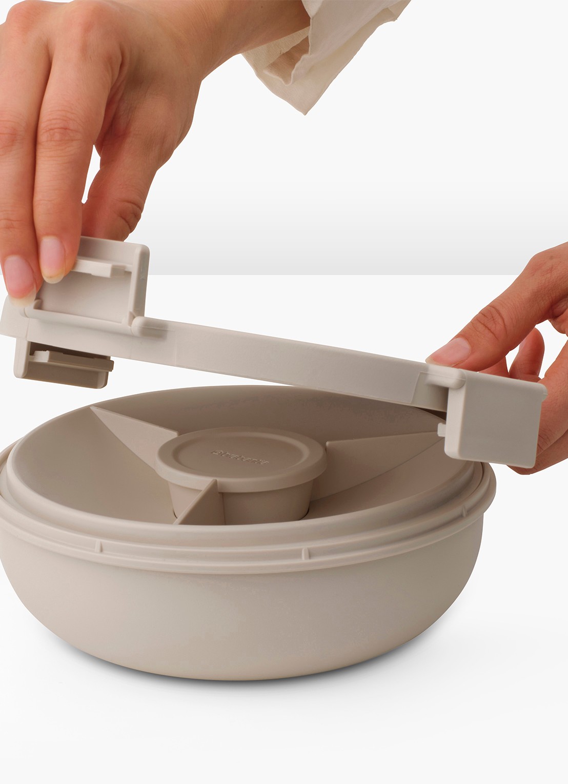 Brabantia Make & Take Salade Lunchbox To Go 1,3 liter - detail 4 beige