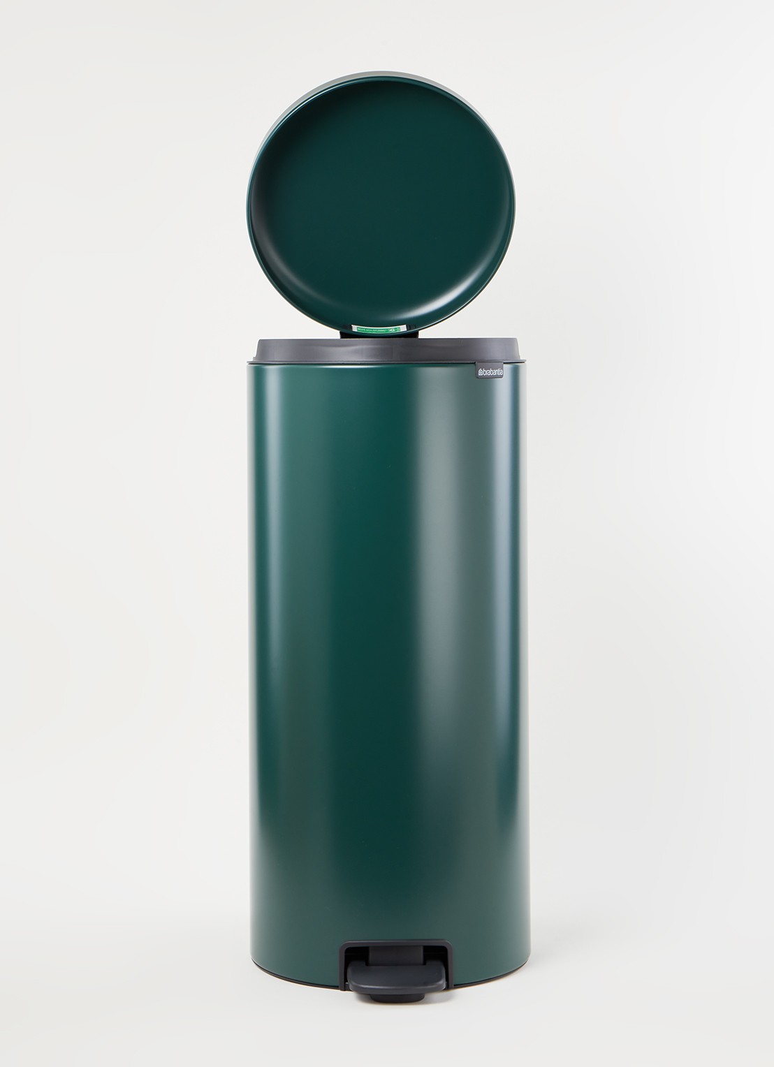 Brabantia NewIcon pedaalemmer 30 liter - voorkant 3 groen
