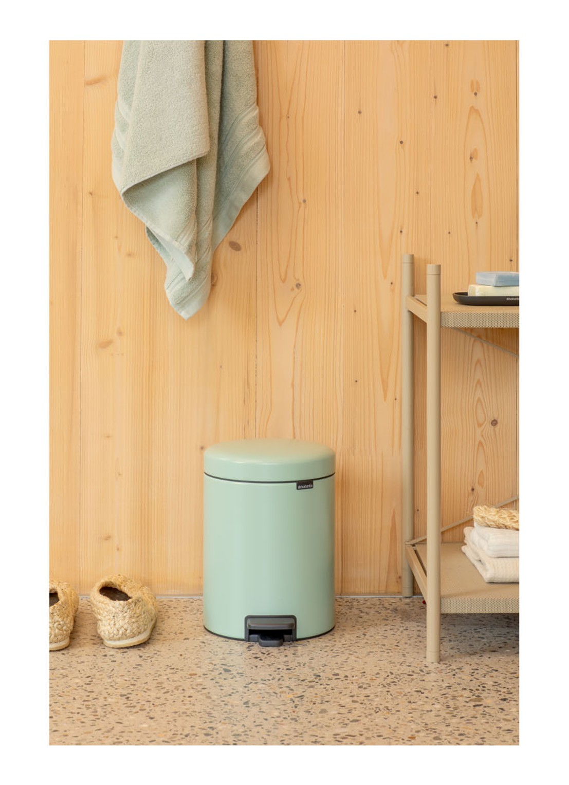 Brabantia NewIcon pedaalemmer 5 liter - detail 6 lindegroen