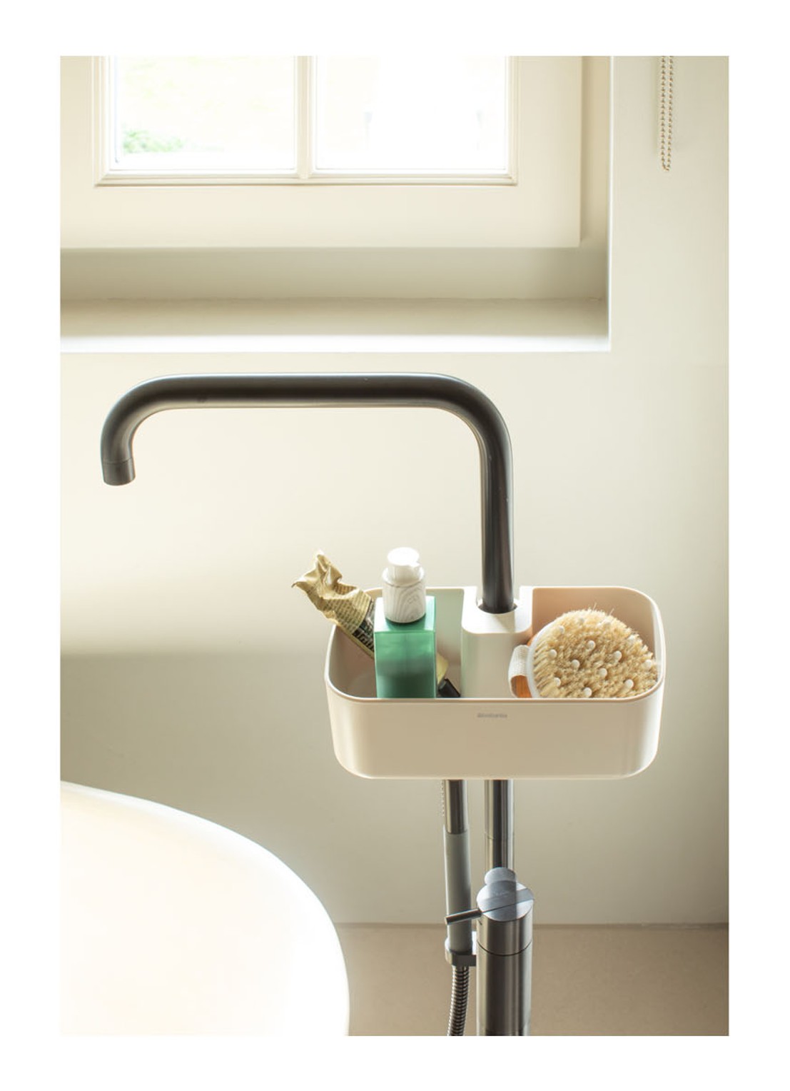 Brabantia ReNew doucherek 14 x 25 cm - voorkant 2 beige