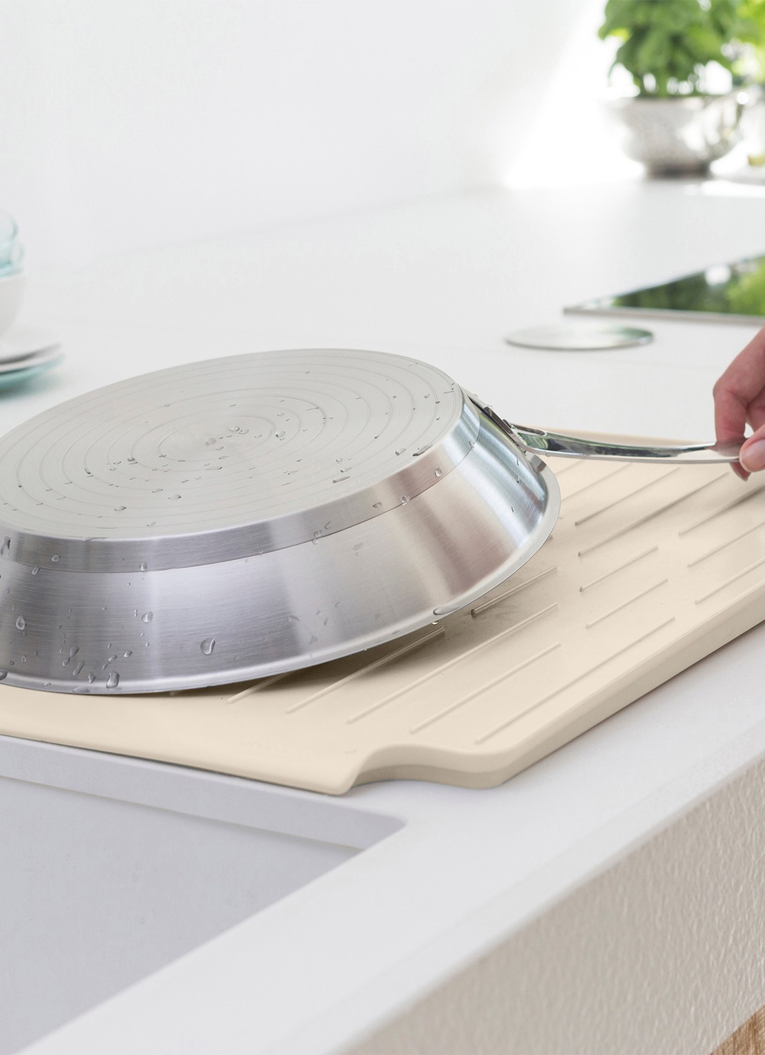 Brabantia SinkSide afdruiprek met lekbak en bestekhouder - detail 7 beige