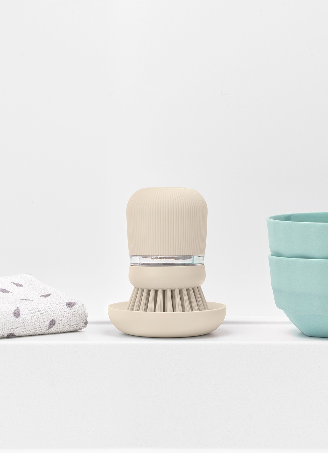 Brabantia SinkSide afwasborstel met zeepdispenser - detail 4 beige