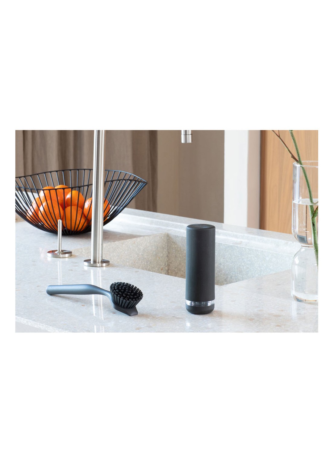 Brabantia SinkStyle afwasmiddeldispenser knijpfles 200 ml - detail 6 grijs