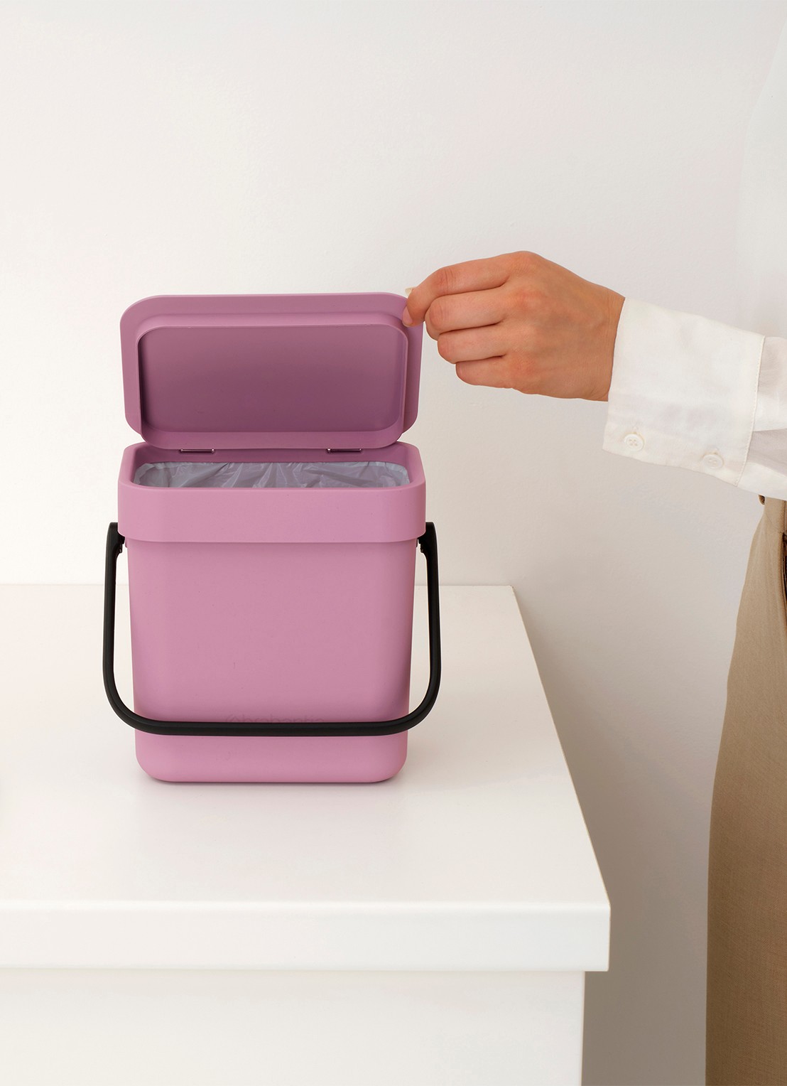 Brabantia Sort & Go prullenbak 3 liter - detail 5 donkerroze