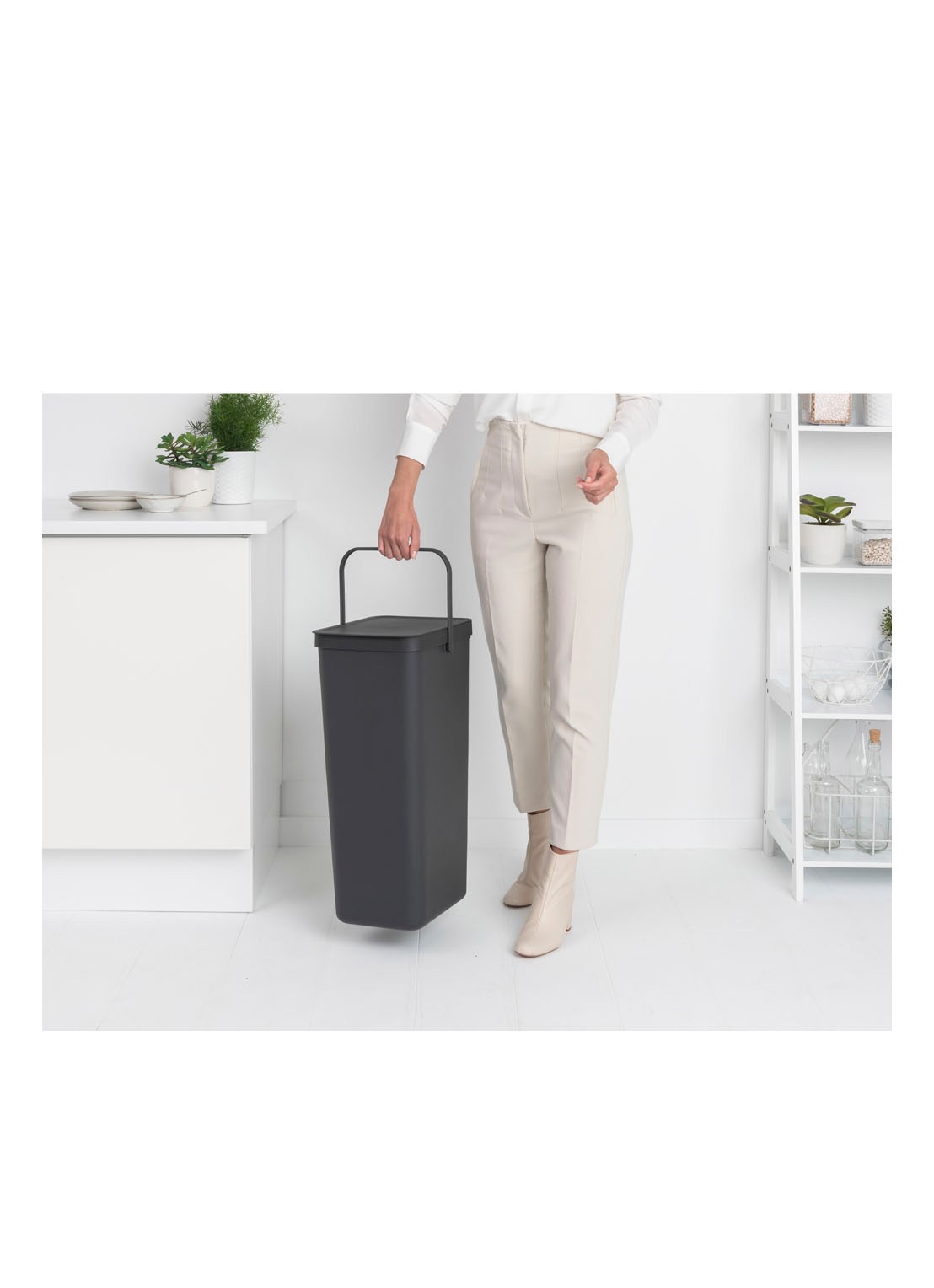 Brabantia Sort & Go prullenbak 40 liter - detail 6 donkergrijs