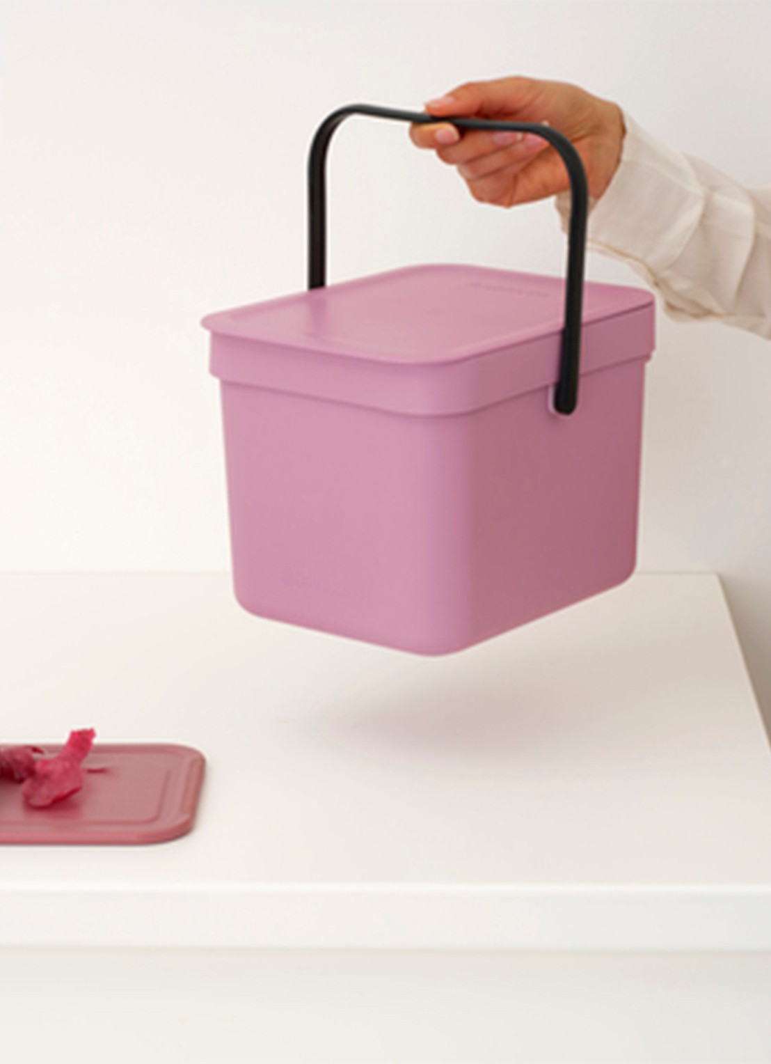 Brabantia Sort & Go prullenbak 6 liter - detail 8 donkerroze