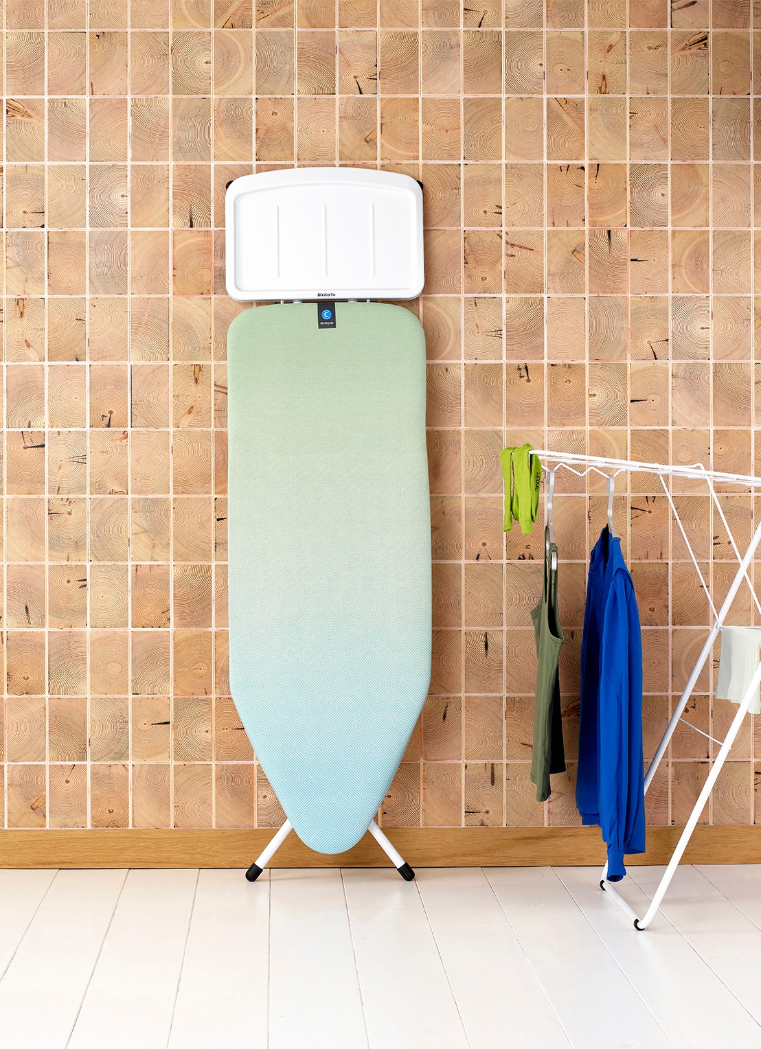 Brabantia Strijkplank C met Stoomunithouder 124 x 45 cm  - detail 3 groen