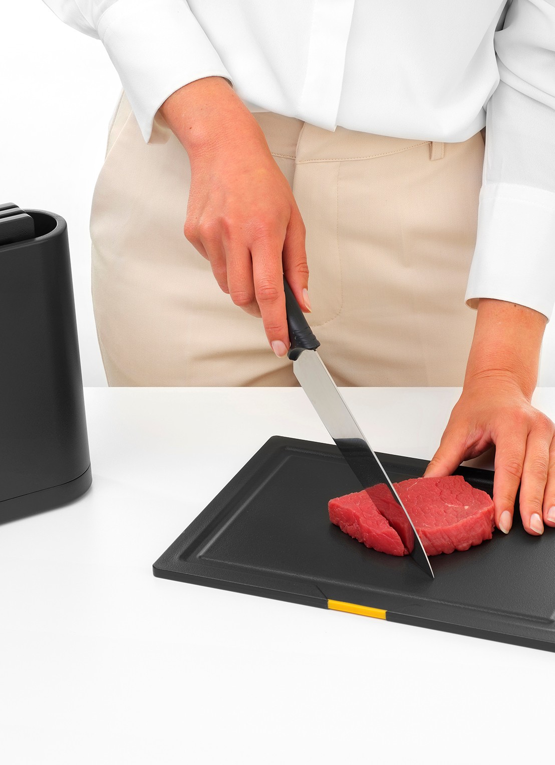 Brabantia  Tasty+ snijplank 22 x 36 cm met houder 4-delig - detail 7 grijs