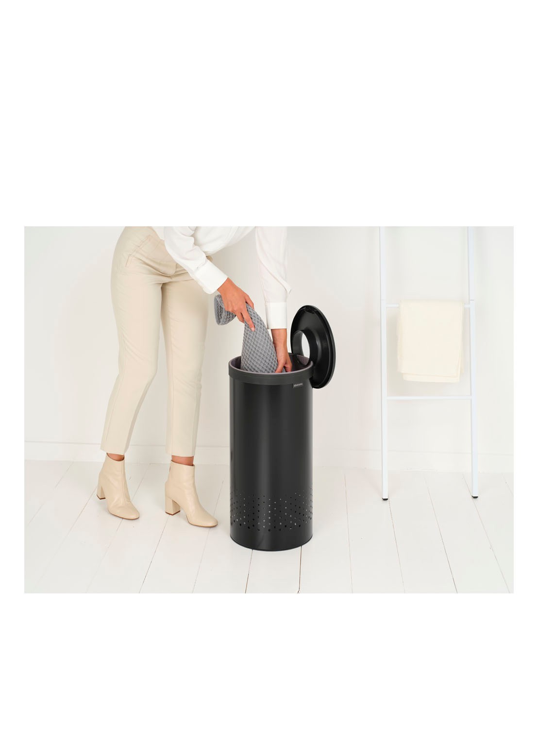 Brabantia Wasmand 63,5 x 30 cm - detail 5 zwart