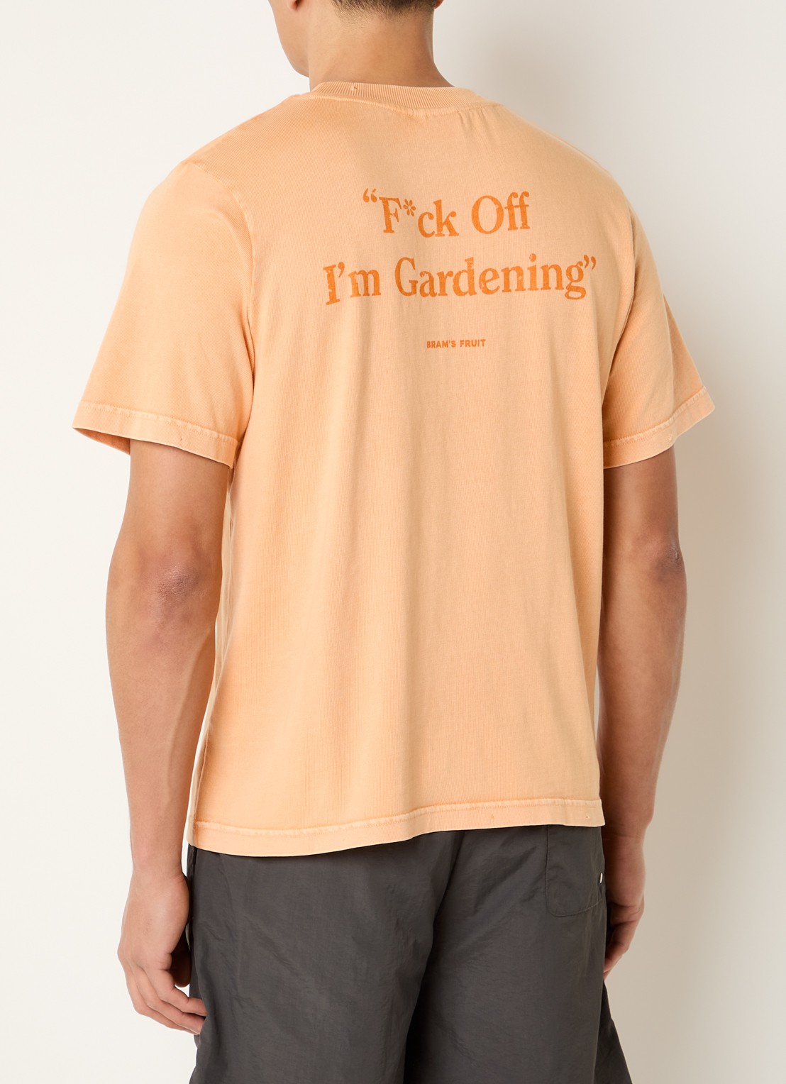 Bram's Fruit F*ck Off T-shirt met logo- en backprint - detail 3 orange