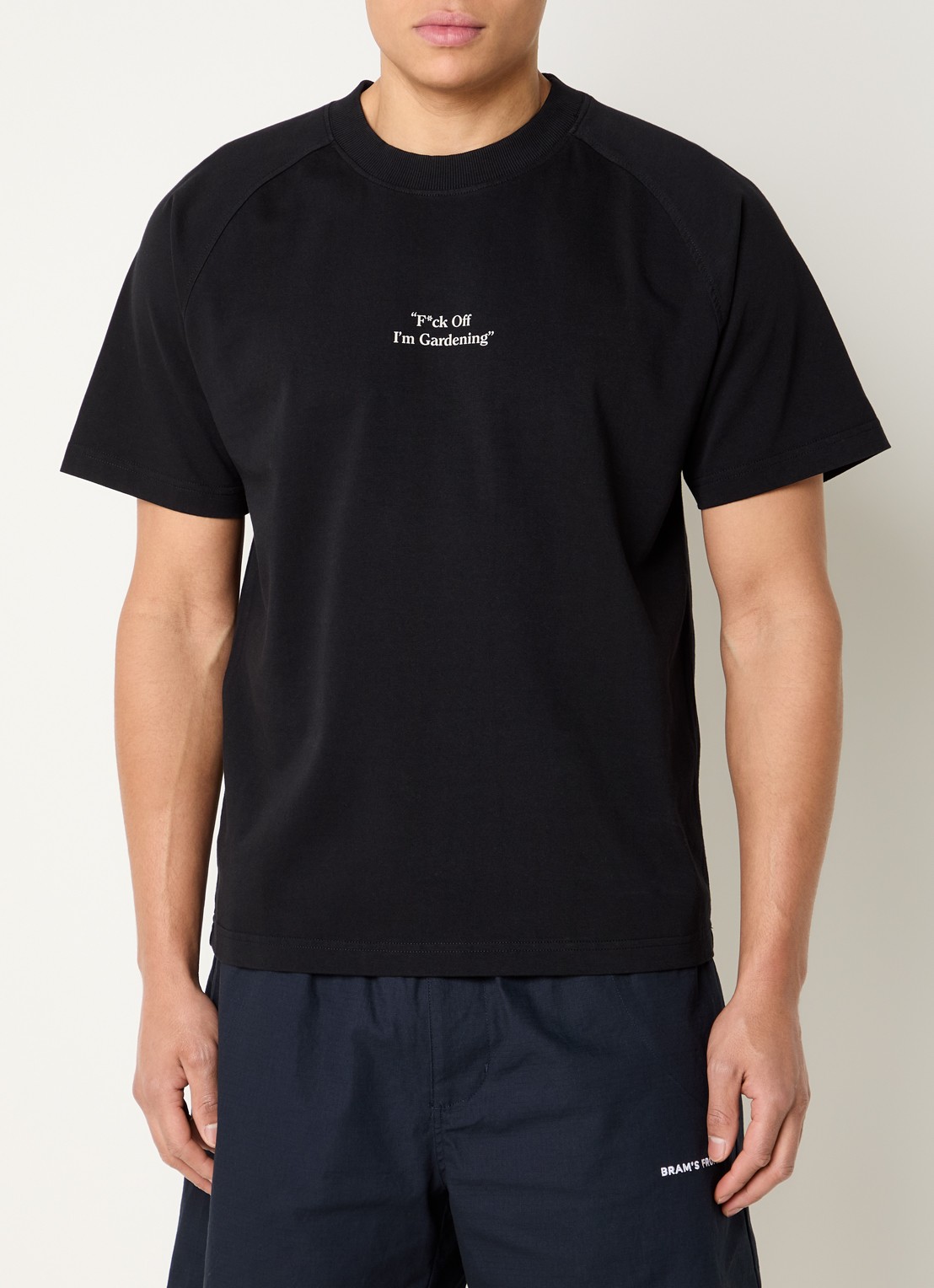 Bram's Fruit F*ck Off T-shirt met print - detail zwart