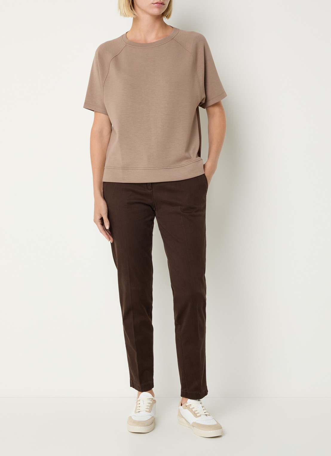 BRAX Bailee T-shirt met ronde hals - voorkant 2 bruin