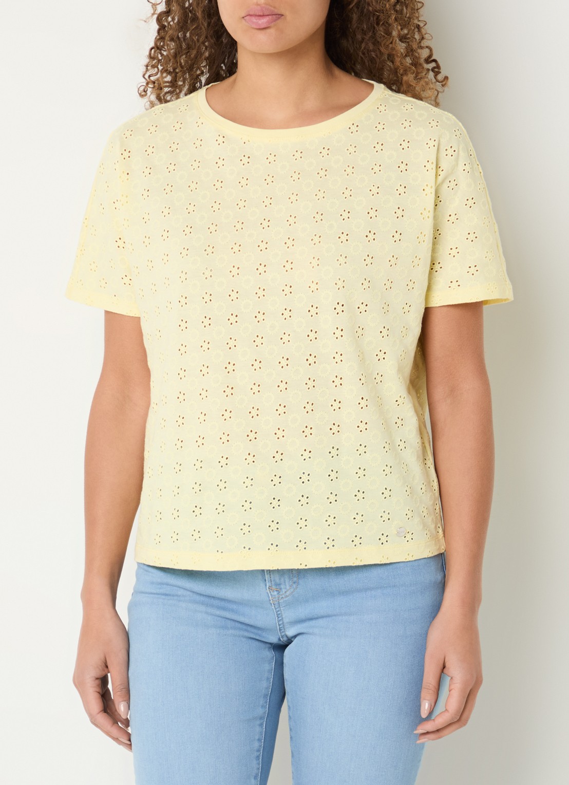 BRAX Caelen T-shirt met broderie - detail 4 geel