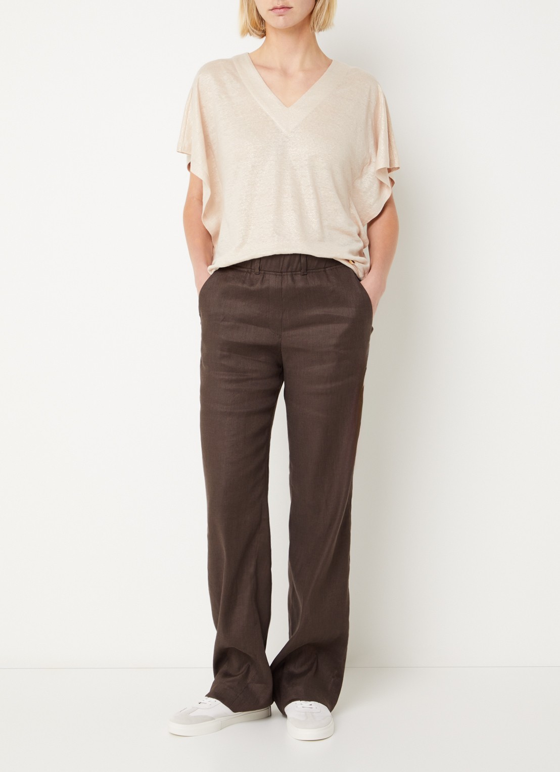 BRAX High waist loose fit broek in linnenblend met steekzakken - voorkant 3 donkerbruin