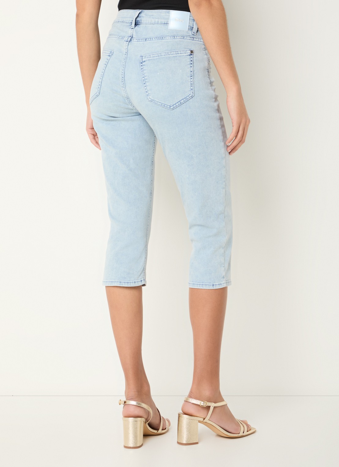 BRAX High waist slim fit capri broek met steekzakken - achterkant 5 lichtblauw