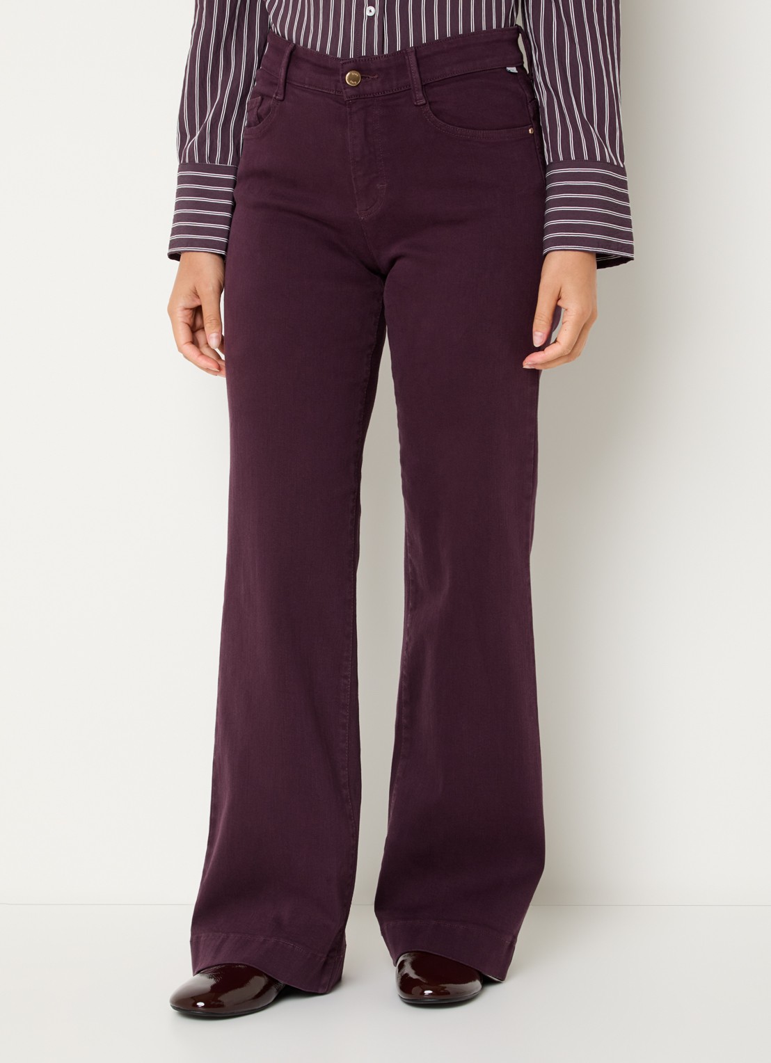 BRAX Maine high waist loose fit jeans met gekleurde wassing - detail 3 aubergine