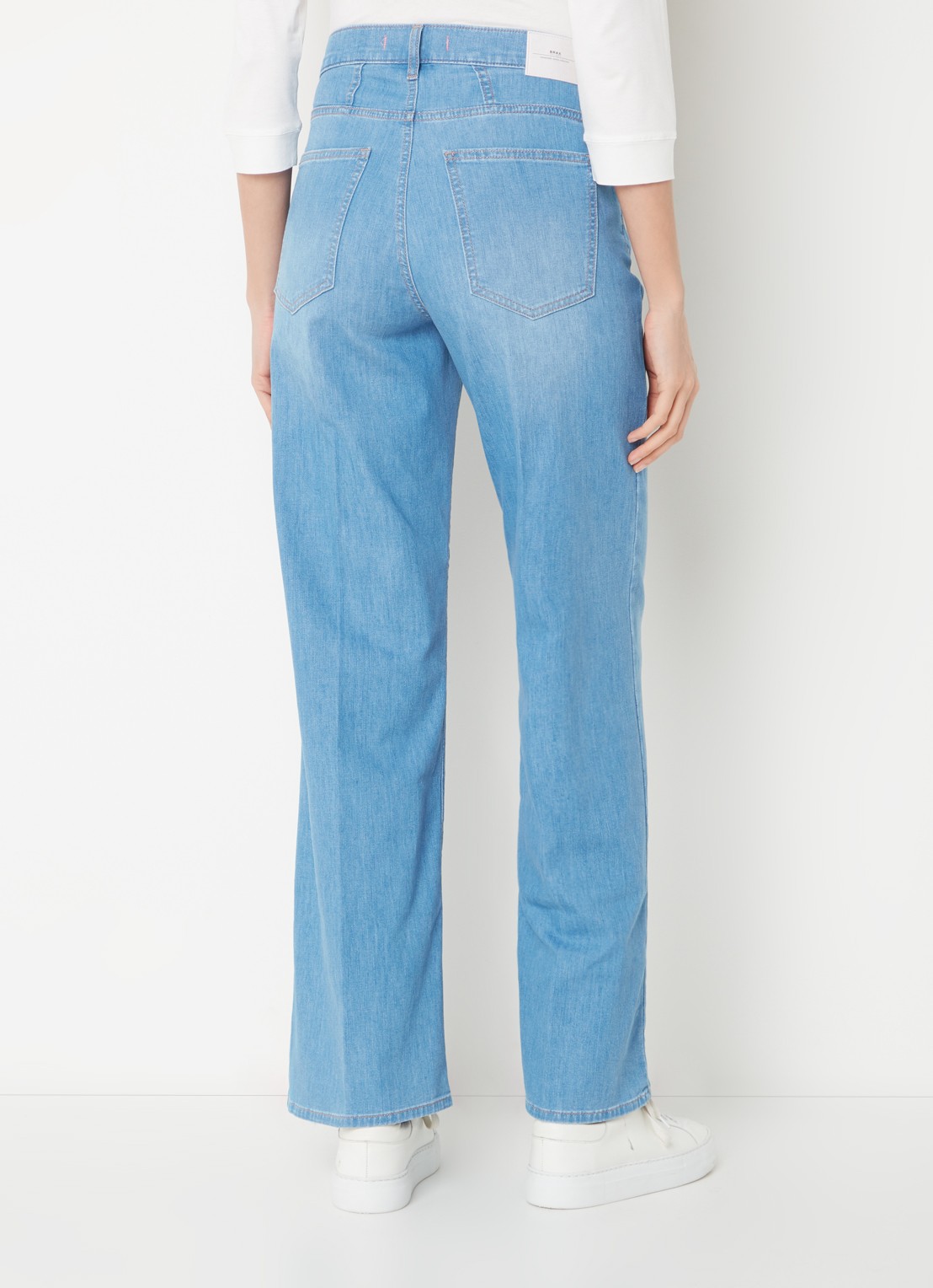 BRAX Maine mid waist wide leg jeans met lichte wassing - achterkant indigo