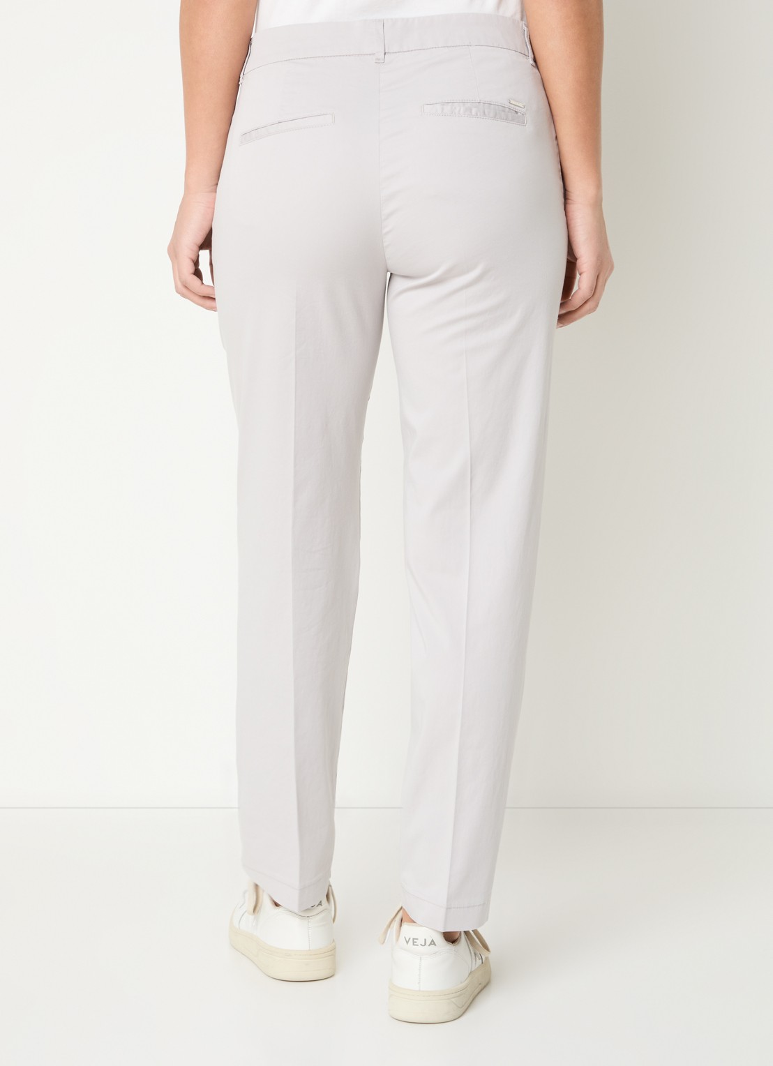 BRAX Maron mid waist cropped tapered fit chino met steekzakken - achterkant 3 lichtgrijs