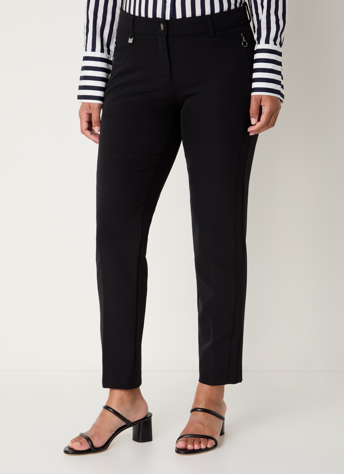 BRAX Maron mid waist slim fit chino met stretch - detail 4 zwart