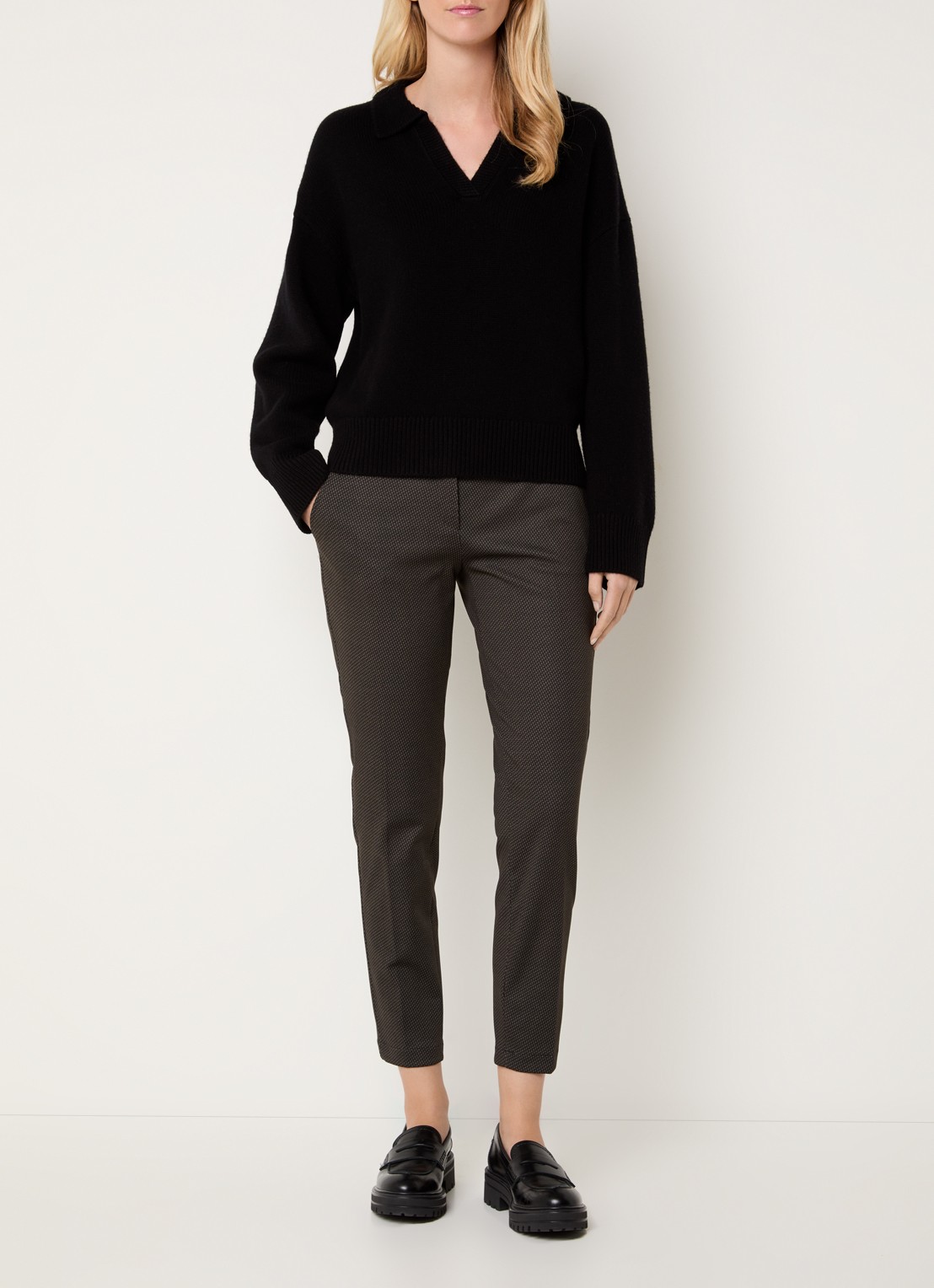 BRAX Maron S mid waist slim fit cropped chino met elastische band - voorkant 3 groen