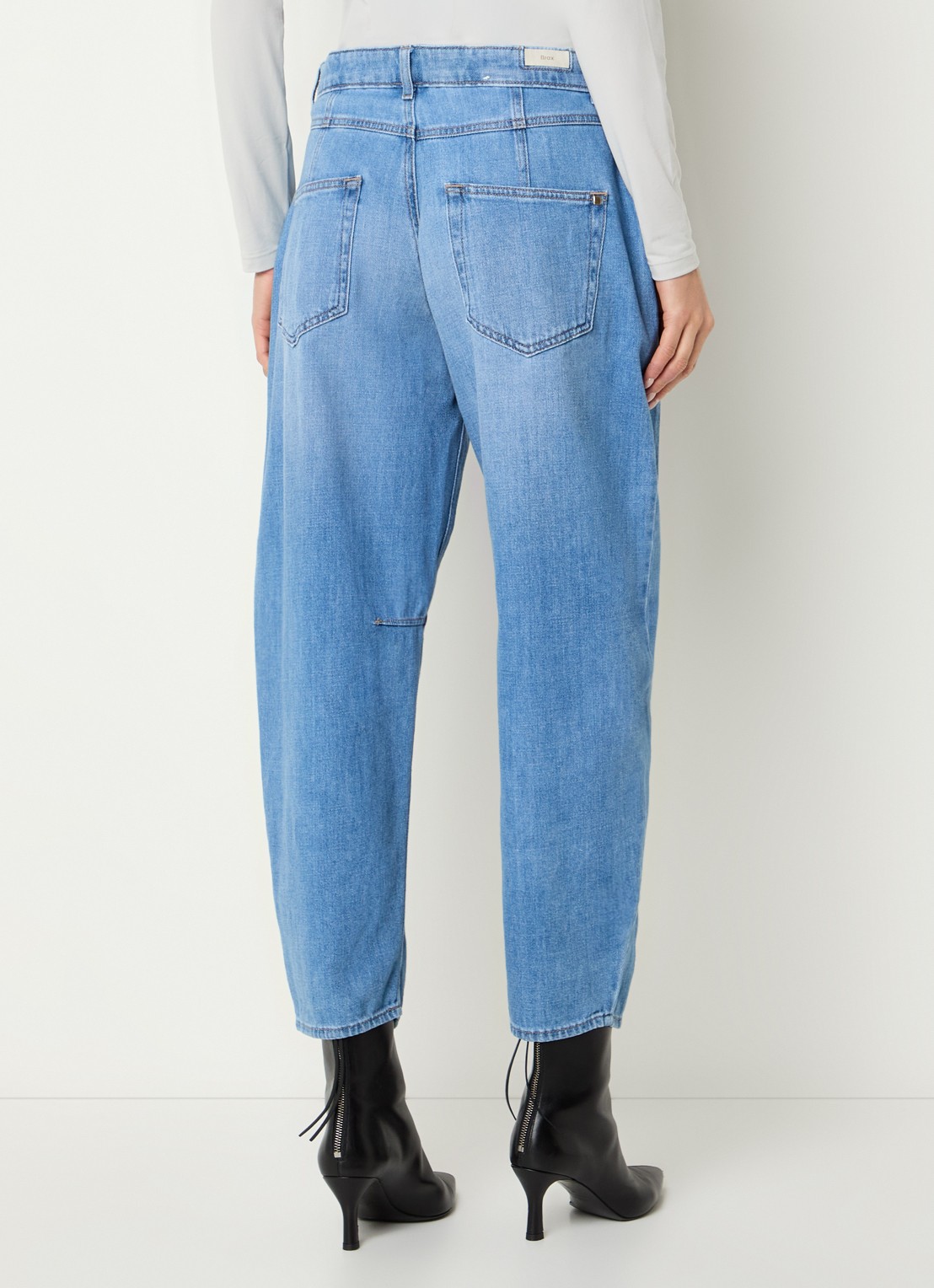 BRAX Megan S high waist cropped tapered jeans met steekzakken - achterkant 5 indigo