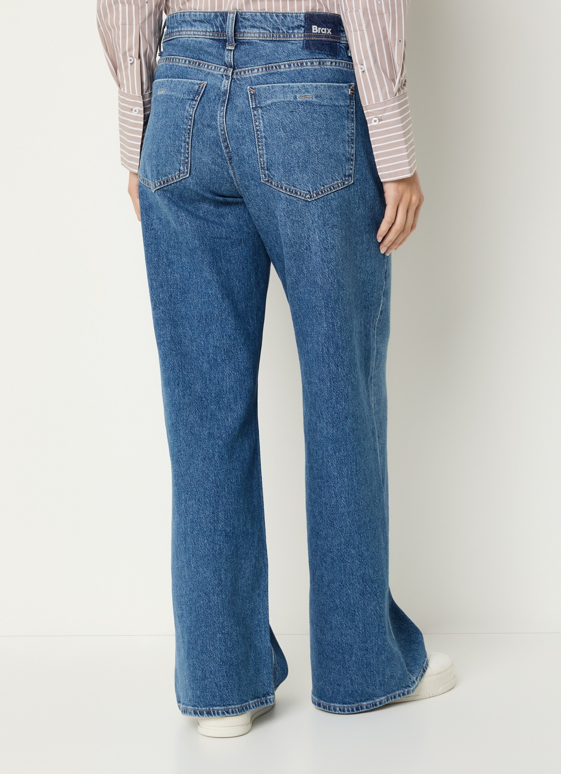 BRAX Morgan high waist wide leg jeans  met medium wassing - achterkant 3 indigo