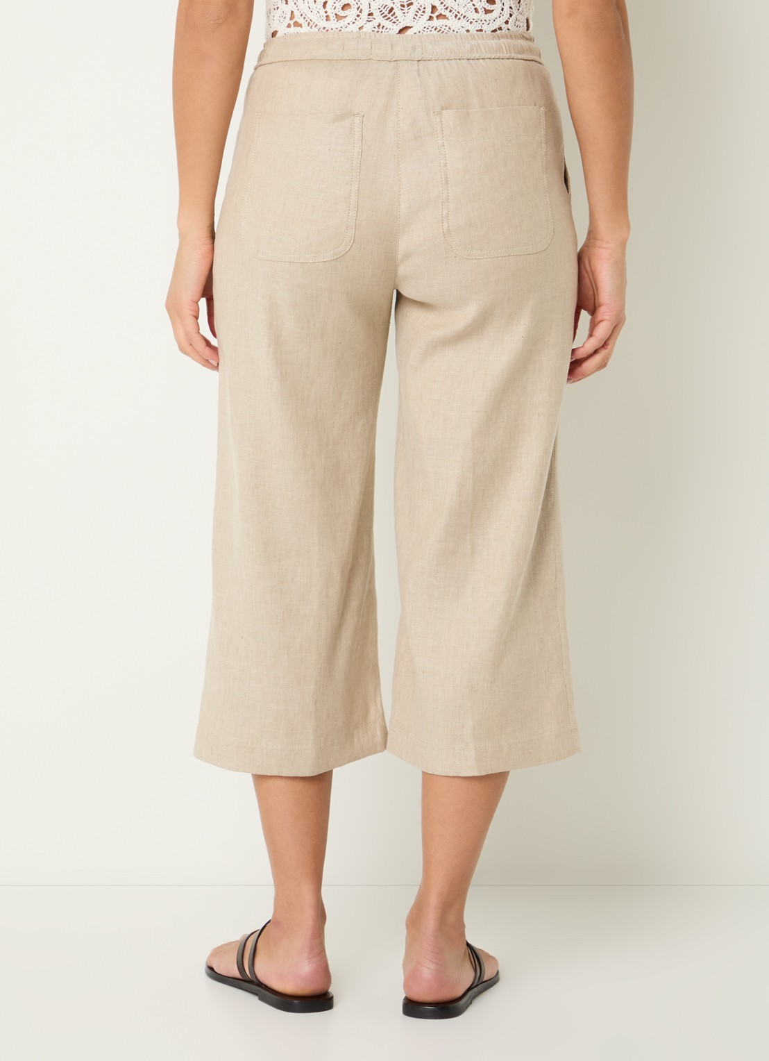 BRAX Philippa mid waist wide fit cropped broek in linnenblend - achterkant 4 beige