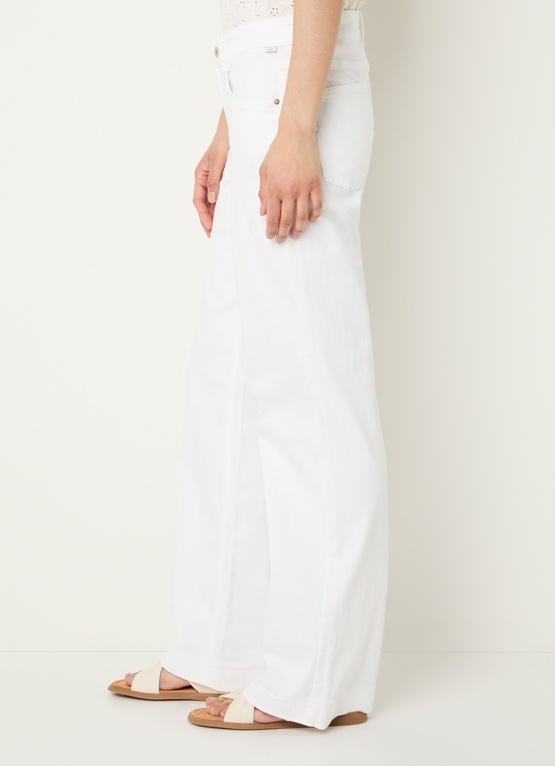 BRAX Shakira high waist flared jeans met steekzakken - detail 2 wit