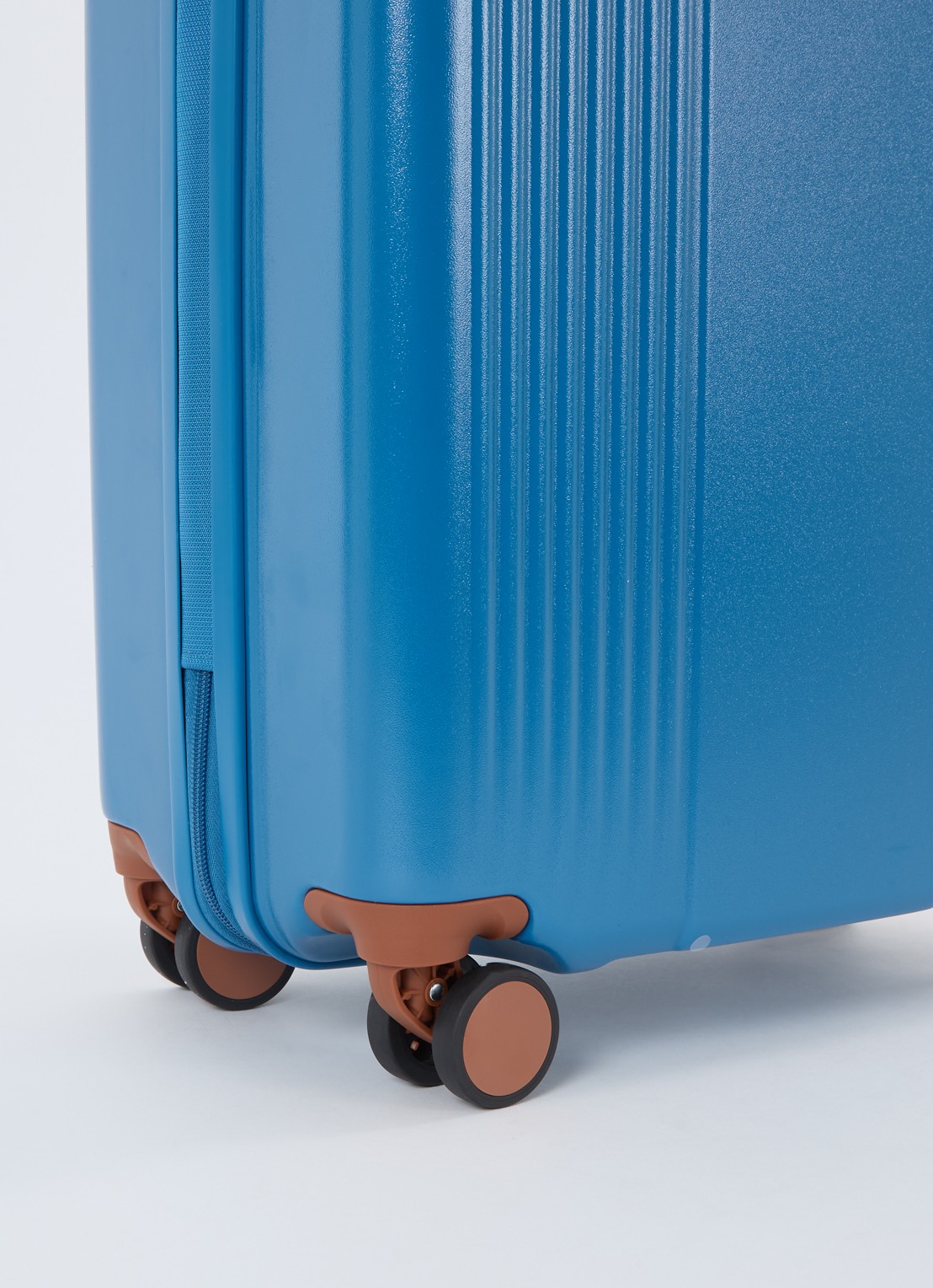 Bric's Ferrarra spinner 55 cm  - detail 4 blauw