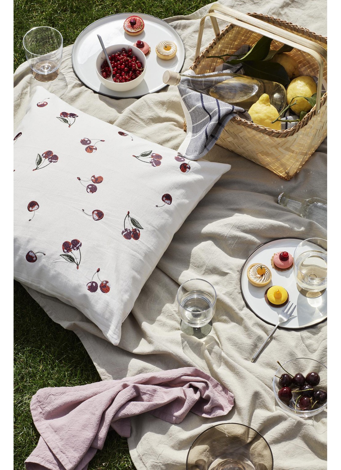 Broste Copenhagen Gracie tafelkleed 160 x 200 cm  - detail 4 beige