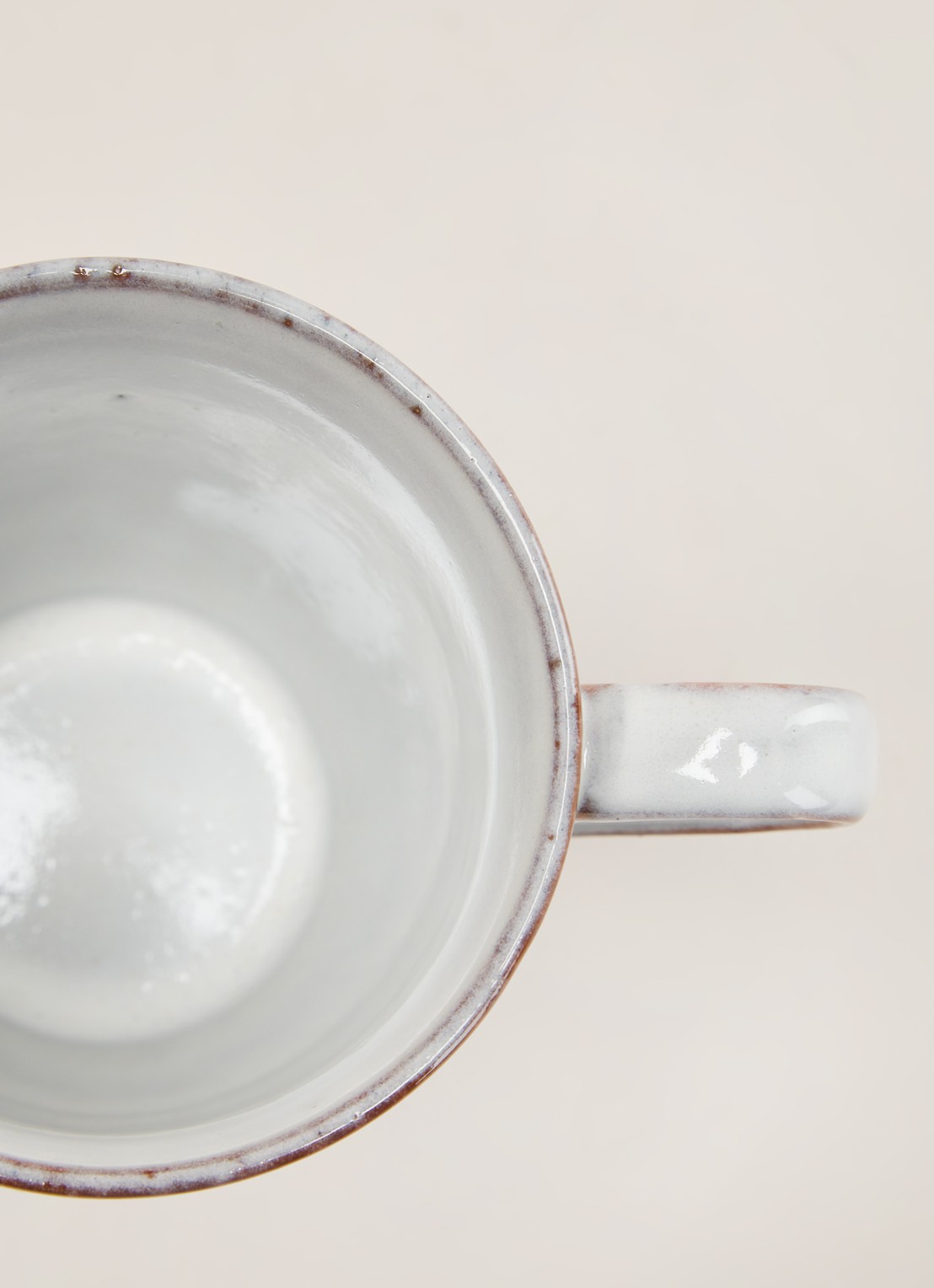 Broste Copenhagen Nordic Sand mok 40 cl  - detail 3 lichtgrijs