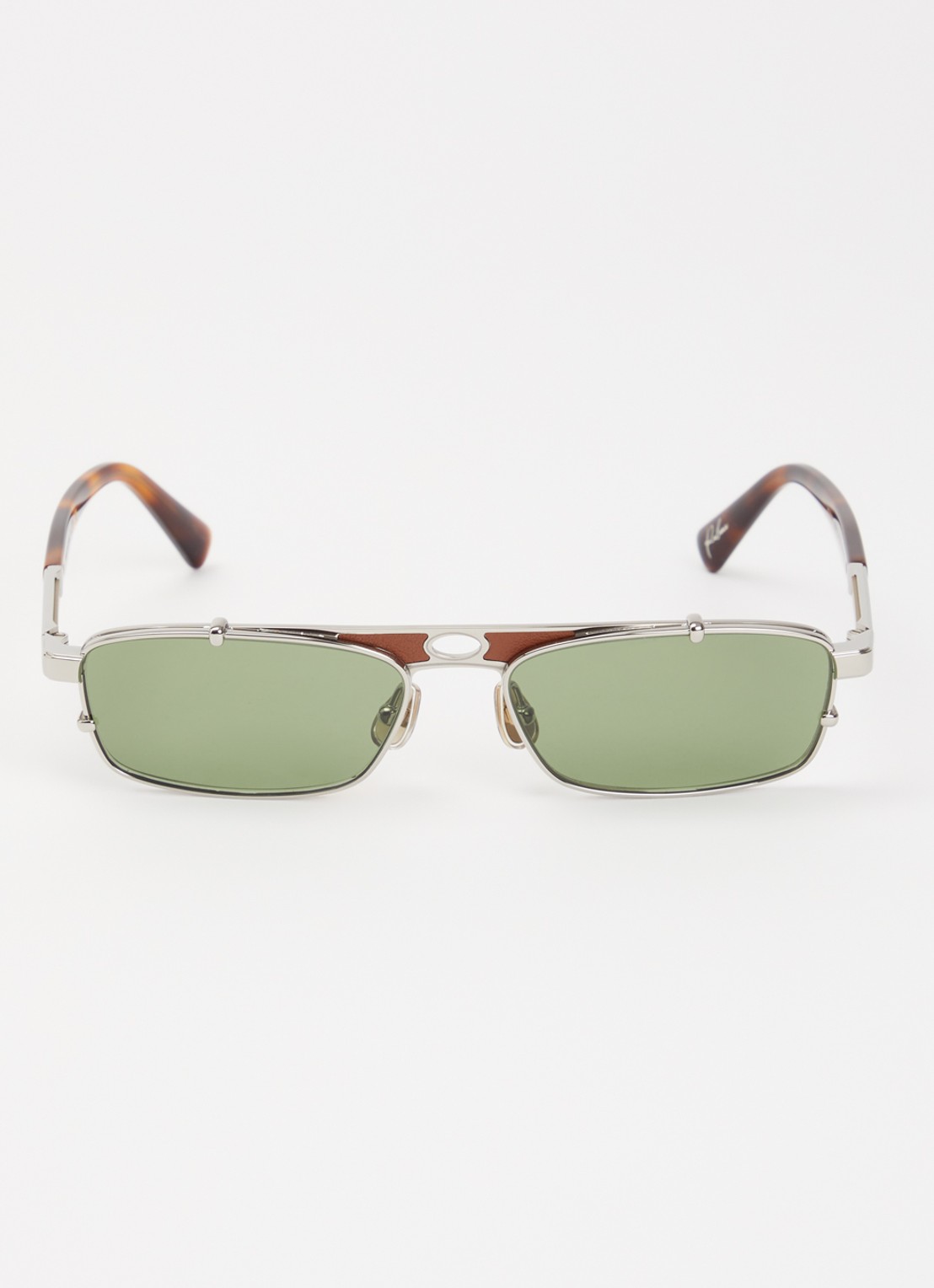 Brunello Cucinelli Retro zonnebril BC2010ST - detail zilver