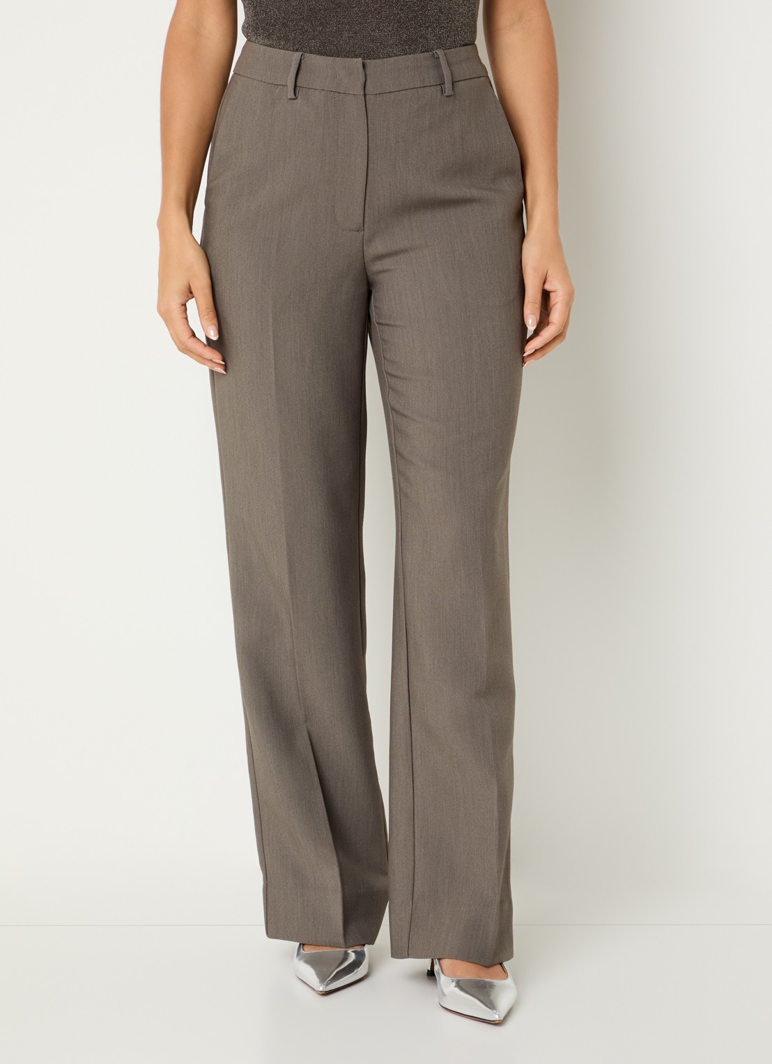 Bruuns Bazaar Cindy high waist flared fit pantalon met steekzakken - detail 2 grijsmele