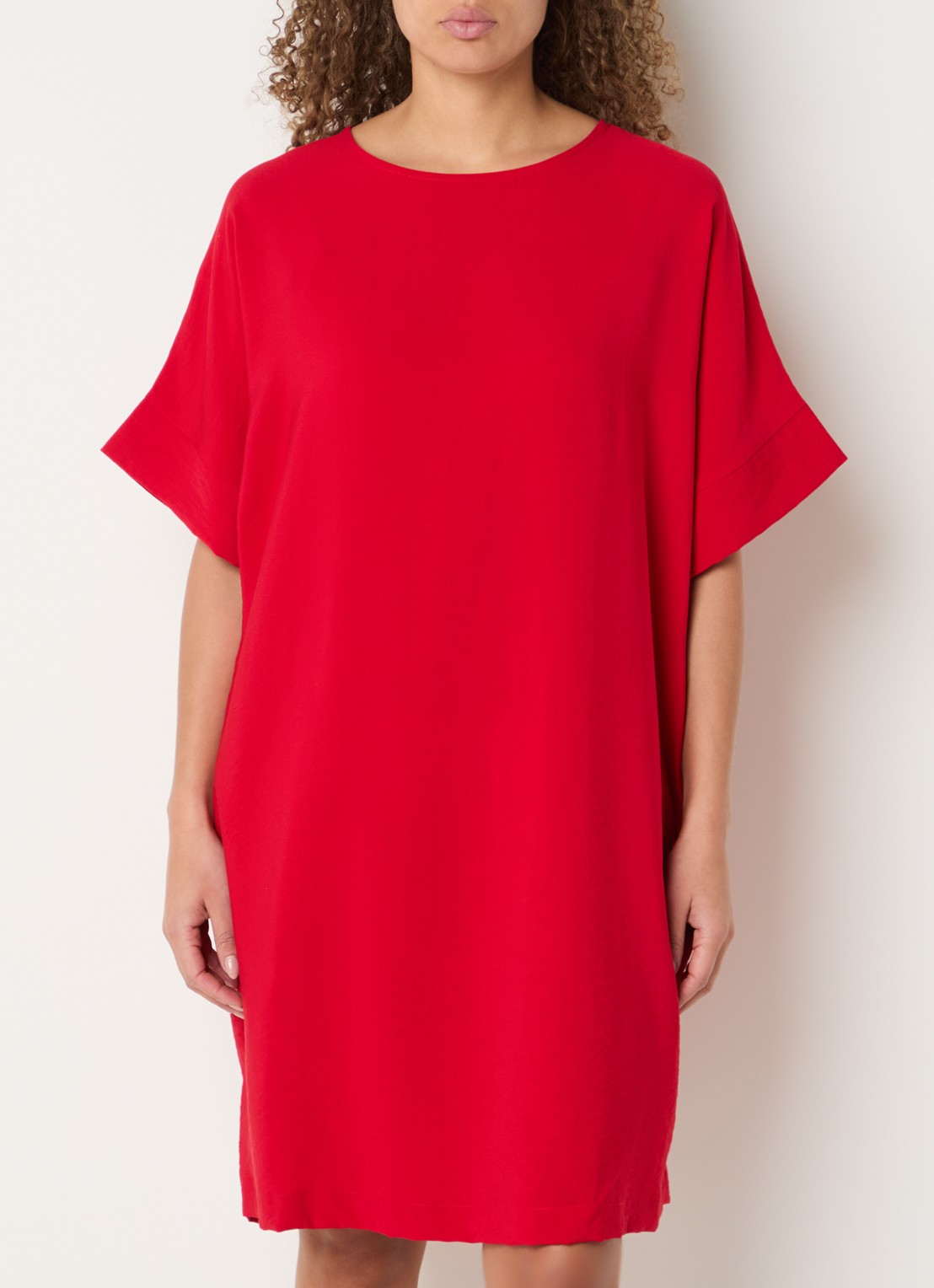 Bruuns Bazaar Gigi midi jurk met vlindermouw - detail 2 rood