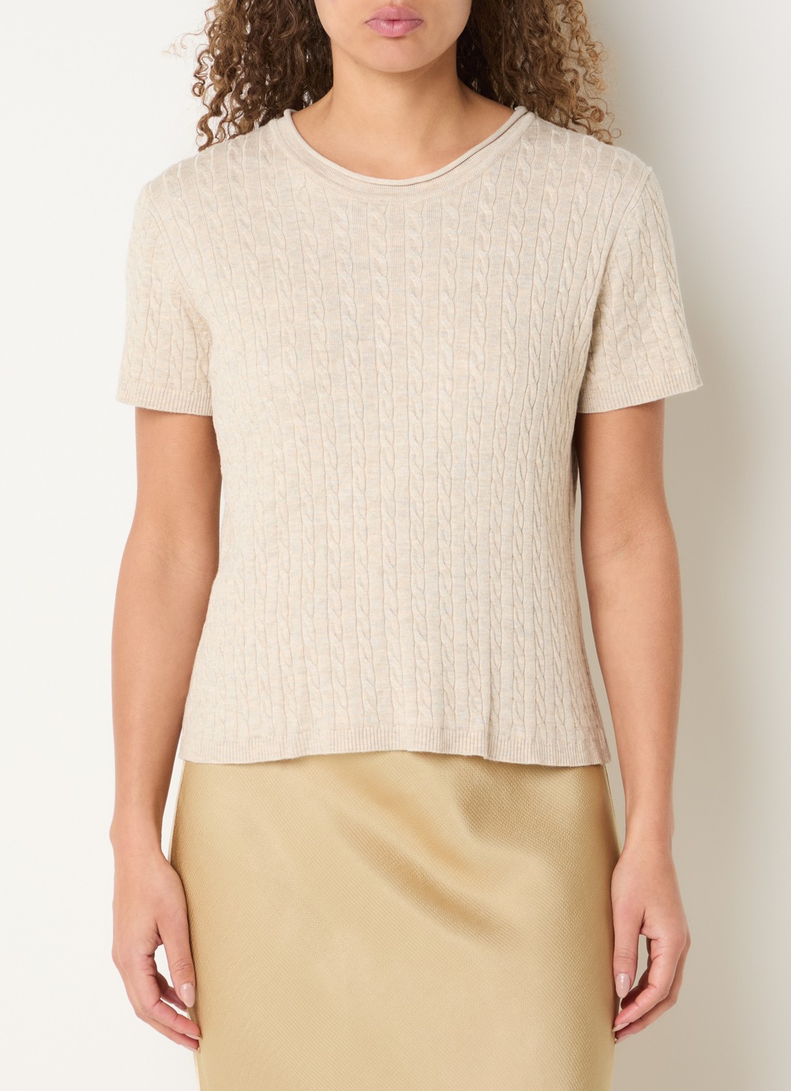 Bruuns Bazaar Glenda kabelgebreide T-shirt - detail 4 donkerbeige
